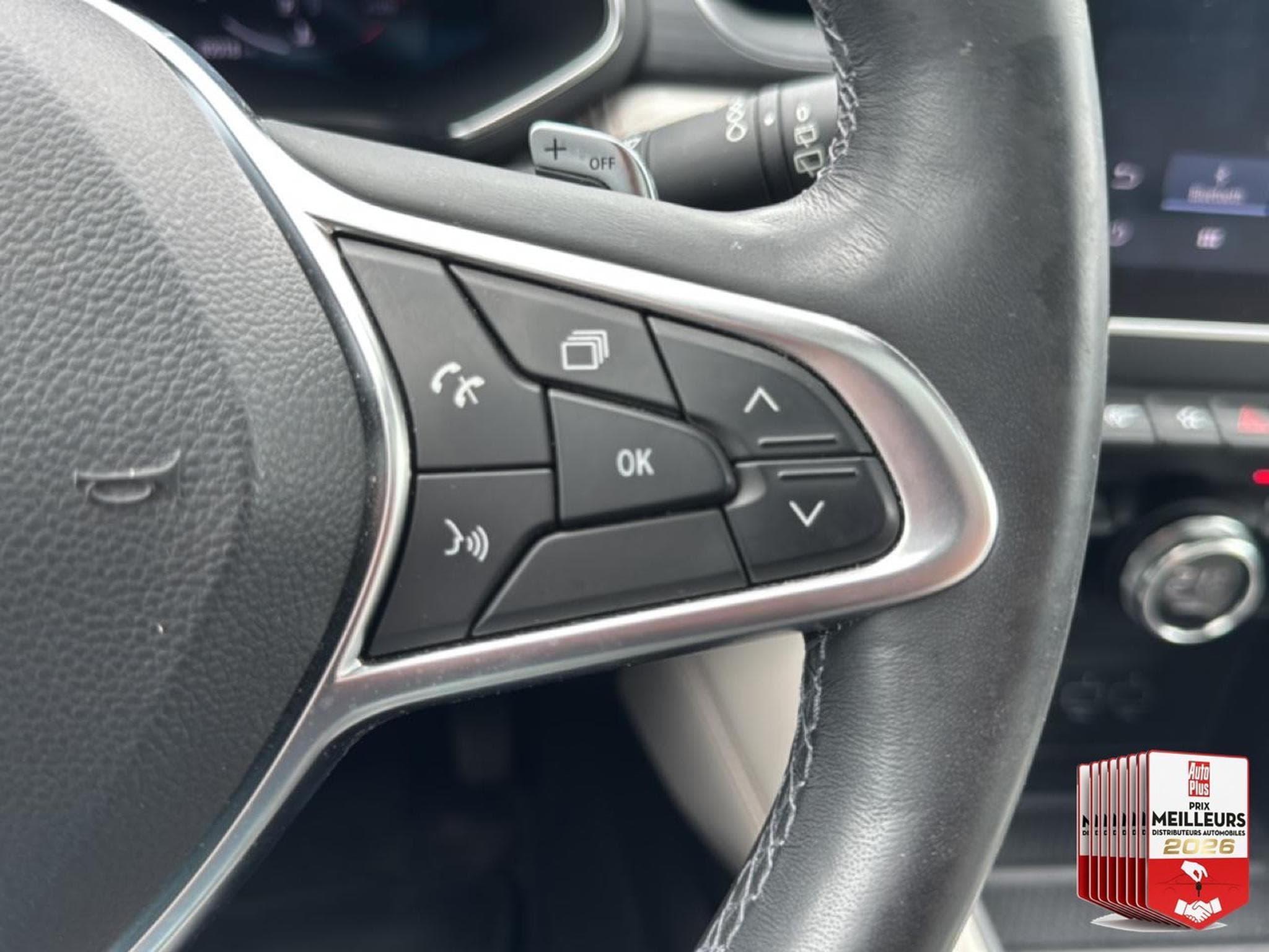 Renault Captur 1.5 BLUE DCI 115 INITIALE PARIS EDC (2020) - Photo 18