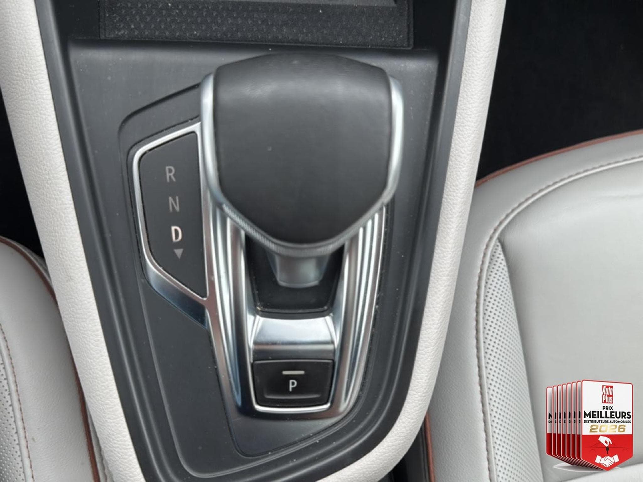 Renault Captur 1.5 BLUE DCI 115 INITIALE PARIS EDC (2020) - Photo 24