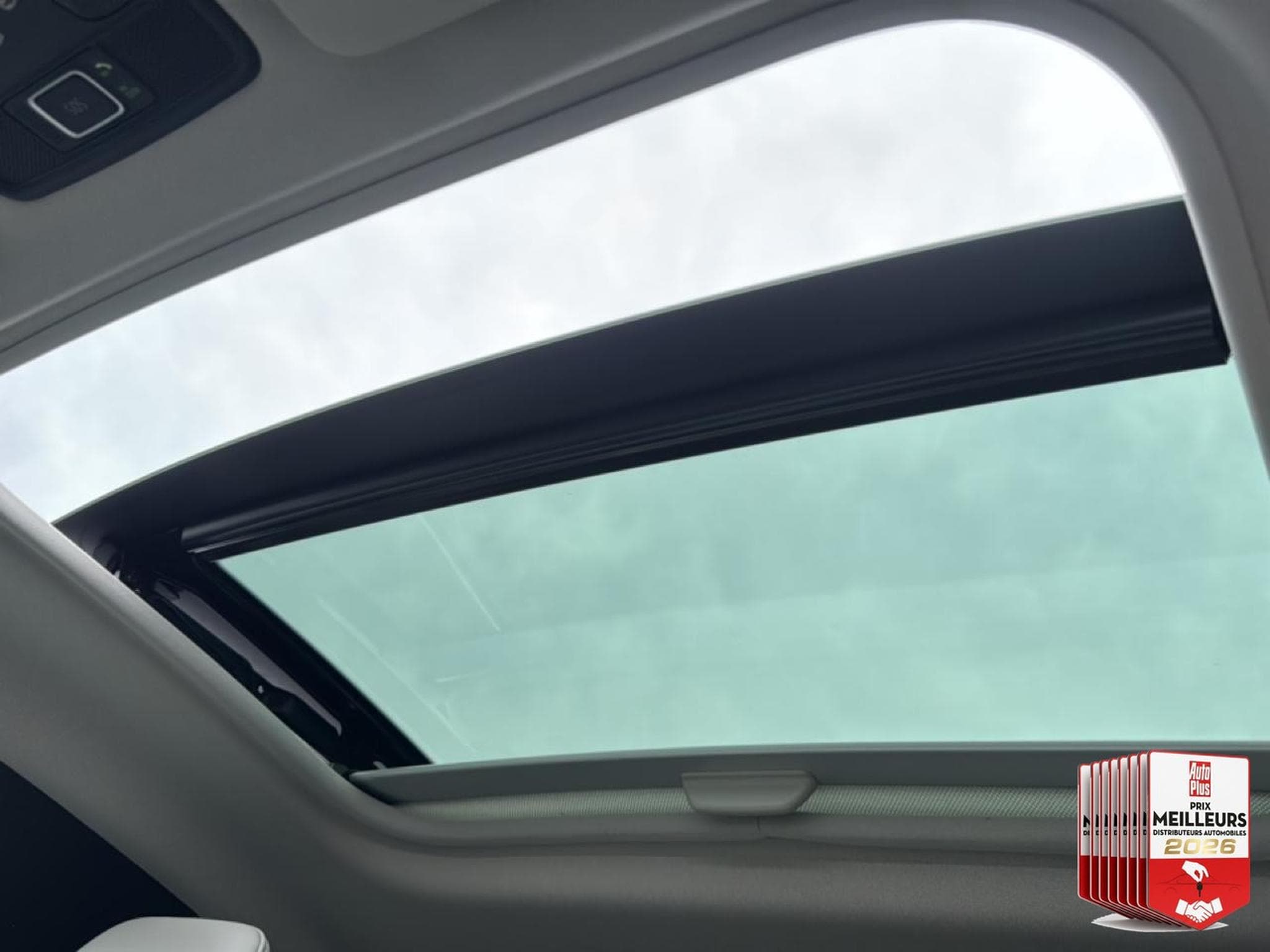 Renault Captur 1.5 BLUE DCI 115 INITIALE PARIS EDC (2020) - Photo 26