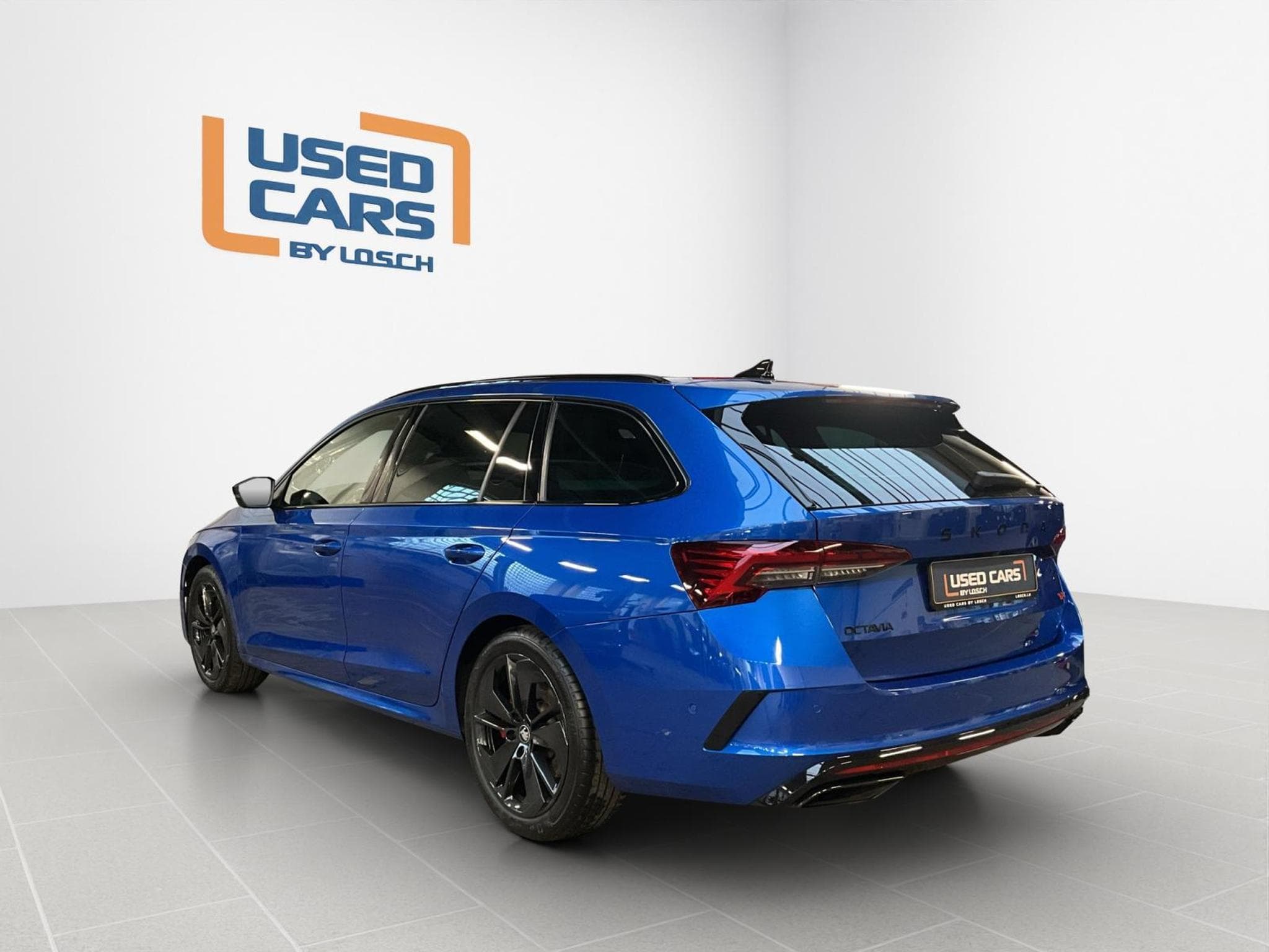 Skoda Octavia Rs+DSG+P.Assisted+Design-Suedia+Head-up+Pano+360° (2025) - Foto 6