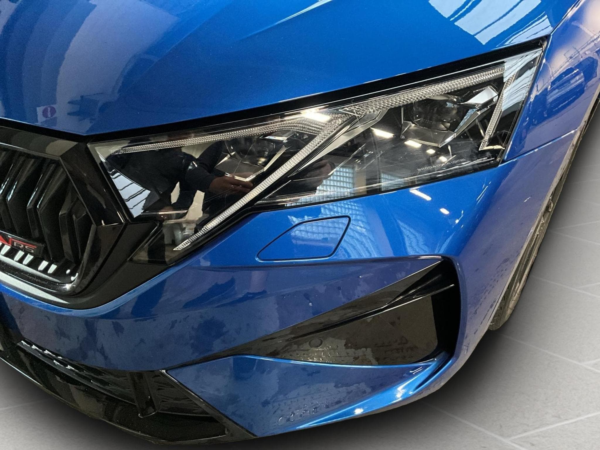 Skoda Octavia Rs+DSG+P.Assisted+Design-Suedia+Head-up+Pano+360° (2025) - Foto 18