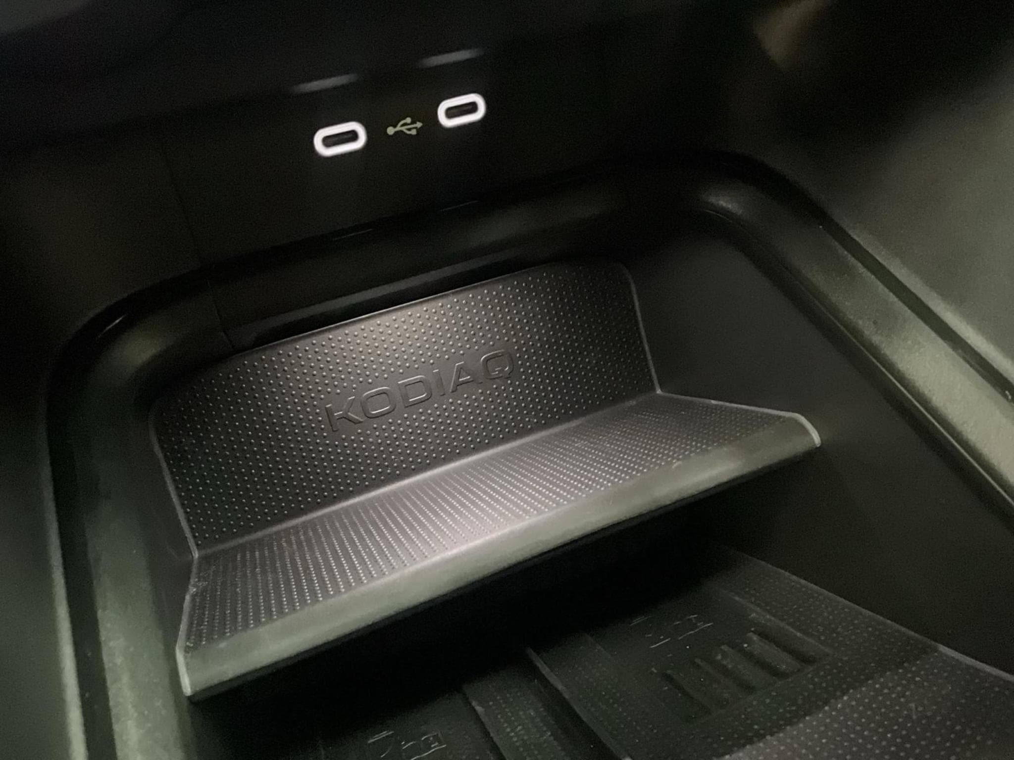 Skoda Kodiaq Selection+DSG+4x4+P.Convenience+LM19+AHK+P.Light&View (2025) - Foto 21
