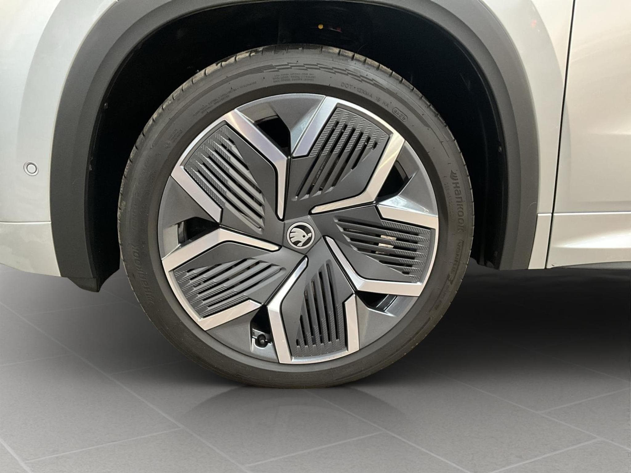 Skoda Kodiaq Sportsline+4x4+P.Simply&Clever+Standh.+LM20+AHK+P.Perf.+7Sit (2026) - Foto 8