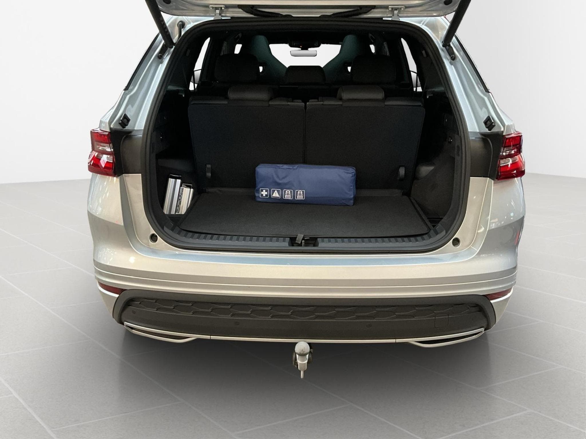 Skoda Kodiaq Sportsline+4x4+P.Simply&Clever+Standh.+LM20+AHK+P.Perf.+7Sit (2026) - Foto 17