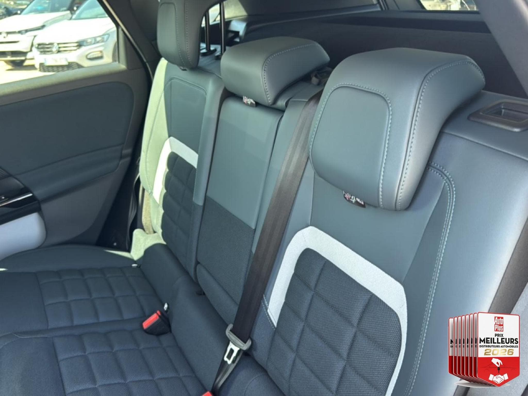 Citroën C5 AIRCROSS 1.2 HYBRIDE 145 PLUS BOITE AUTOMATIQUE (2026) - Foto 15