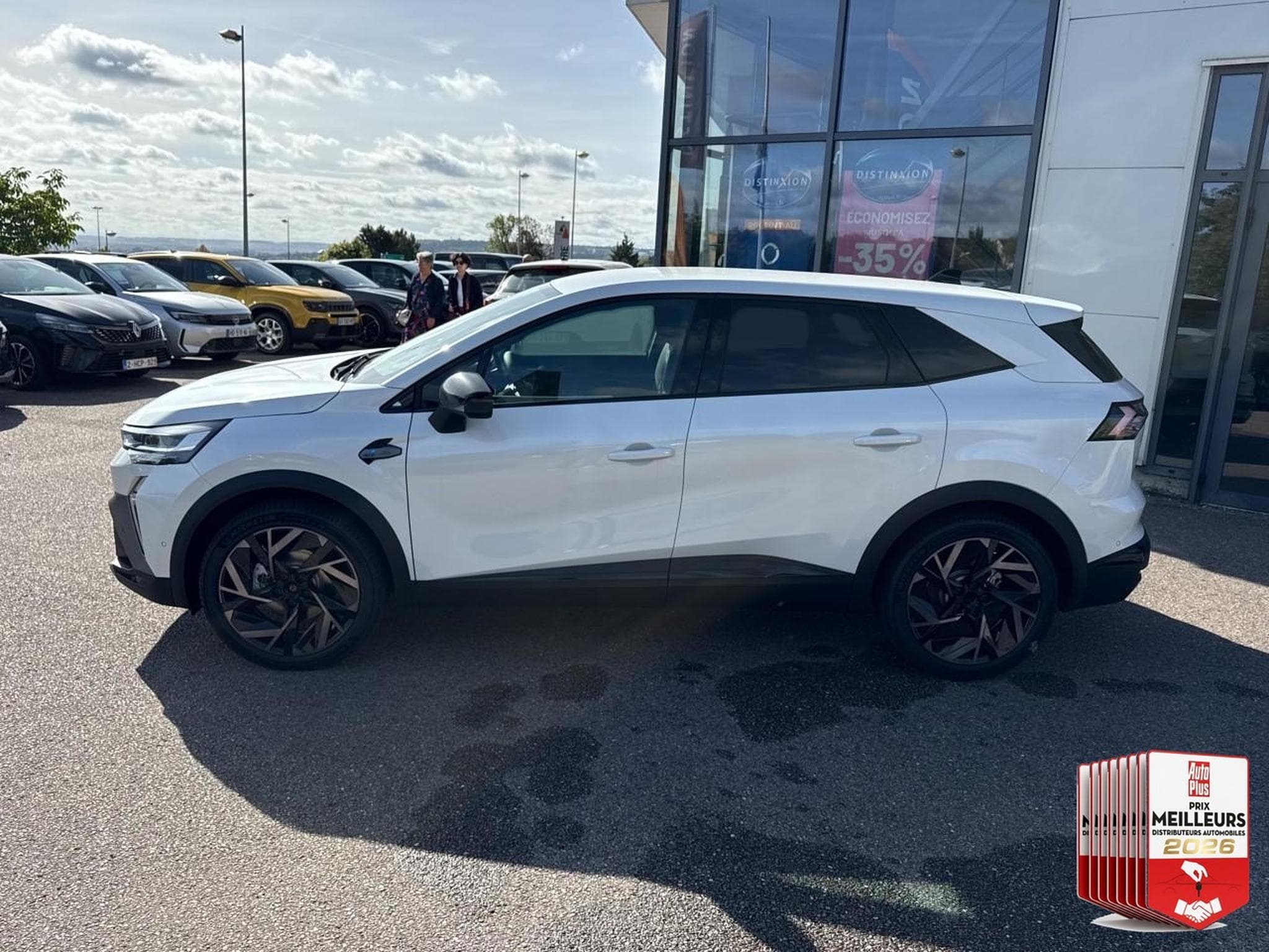Renault SYMBIOZ 1.8 E-TECH FULL HYBRID 160 ESPRIT ALPINE (2026) - Foto 13