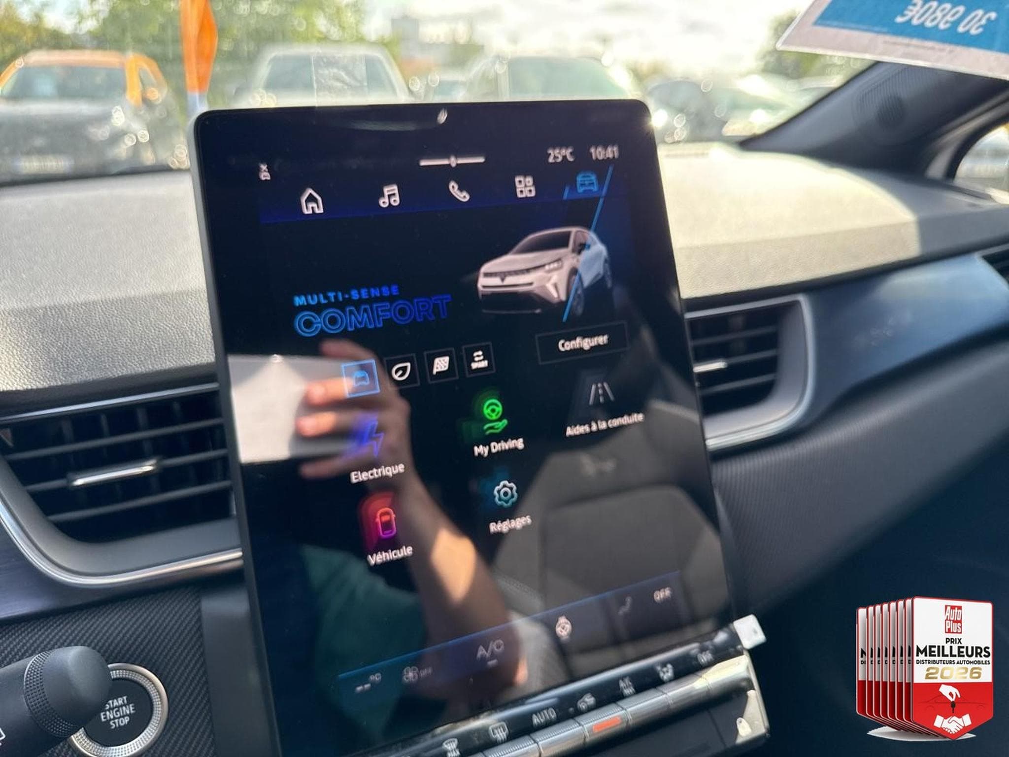 Renault SYMBIOZ 1.8 E-TECH FULL HYBRID 160 ESPRIT ALPINE (2026) - Foto 17