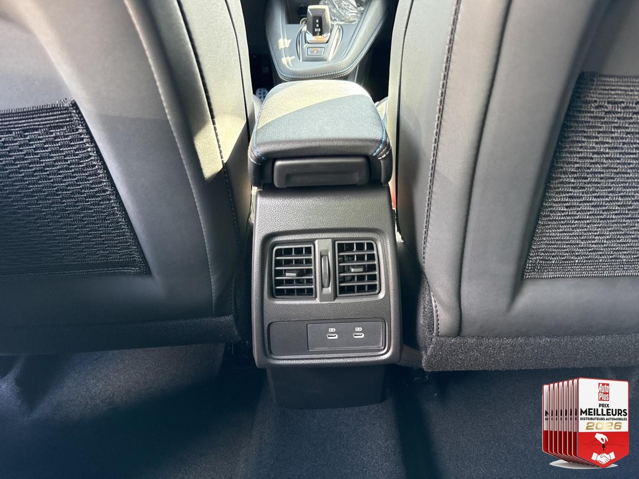 Renault SYMBIOZ 1.8 E-TECH FULL HYBRID 160 ESPRIT ALPINE (2026) - Foto 23