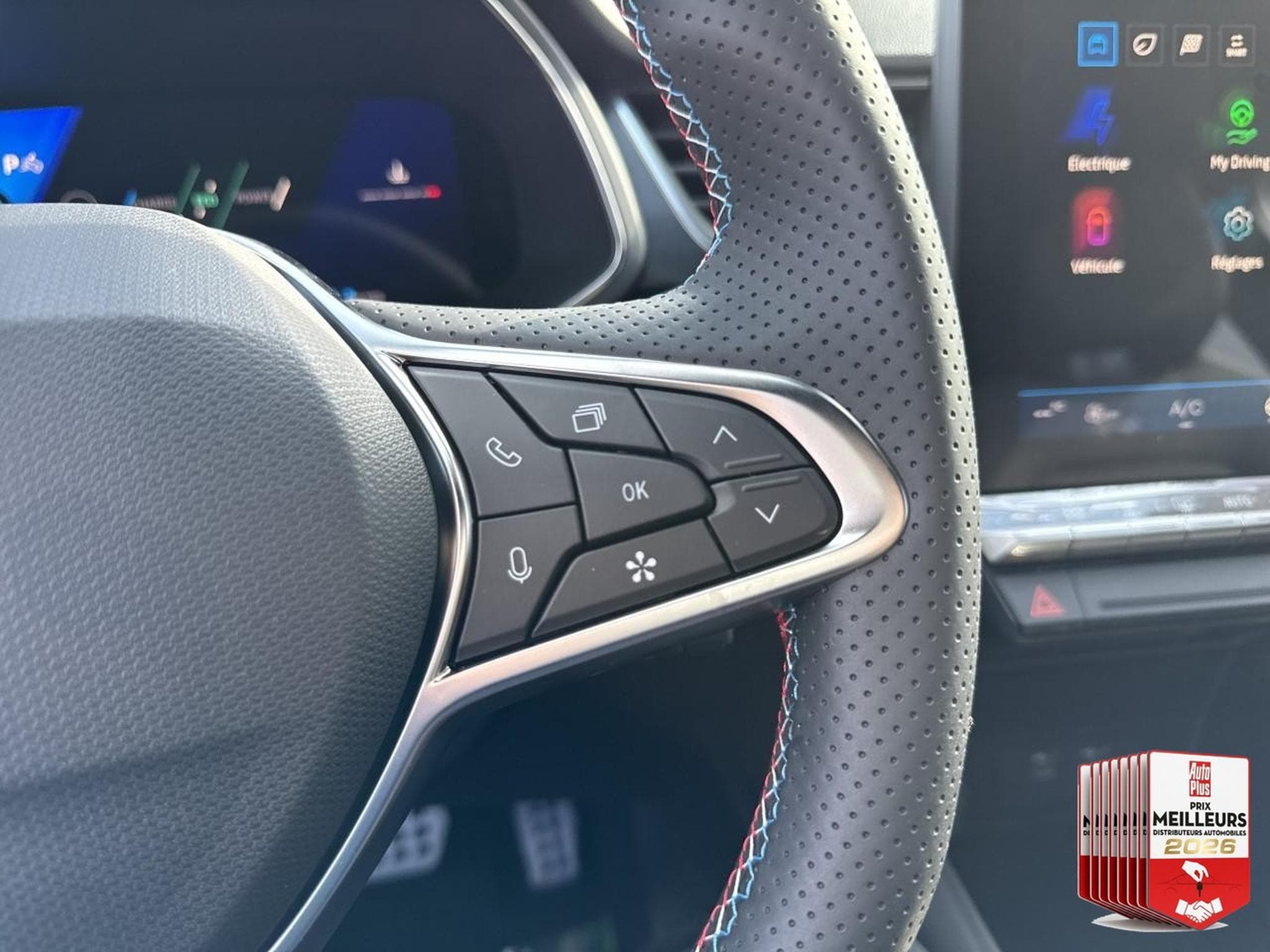 Renault SYMBIOZ 1.8 E-TECH FULL HYBRID 160 ESPRIT ALPINE (2026) - Foto 21