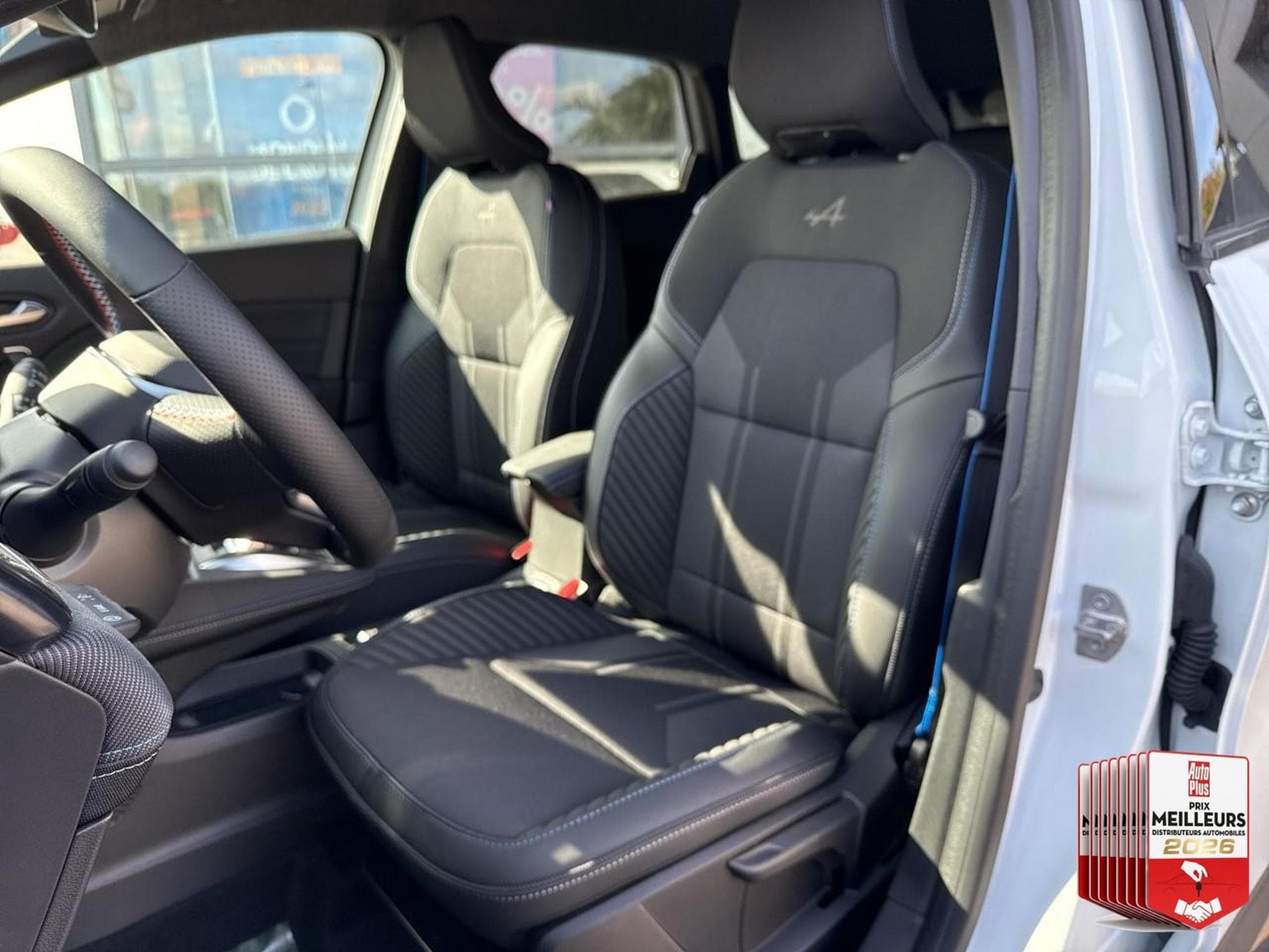 Renault SYMBIOZ 1.8 E-TECH FULL HYBRID 160 ESPRIT ALPINE (2026) - Foto 26