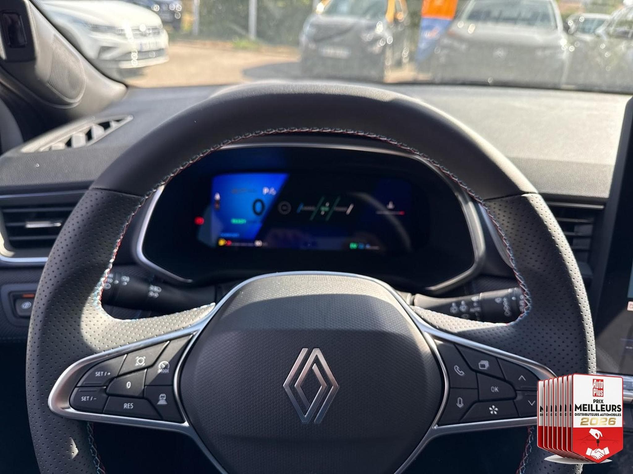 Renault SYMBIOZ 1.8 E-TECH FULL HYBRID 160 ESPRIT ALPINE (2026) - Foto 28