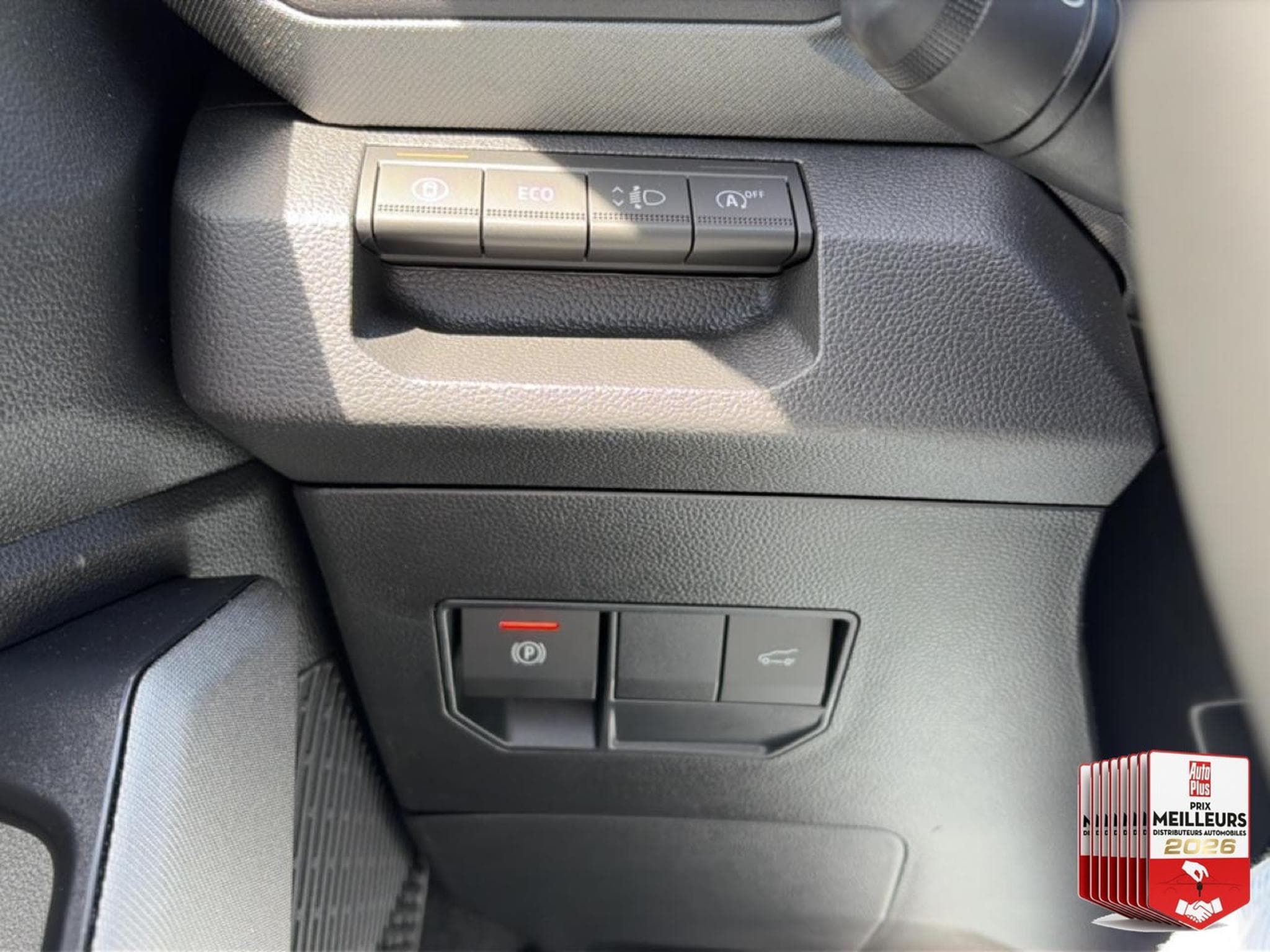 Dacia BIGSTER 1.2 MILD HYBRID 140 JOURNEY (2026) - Photo 12