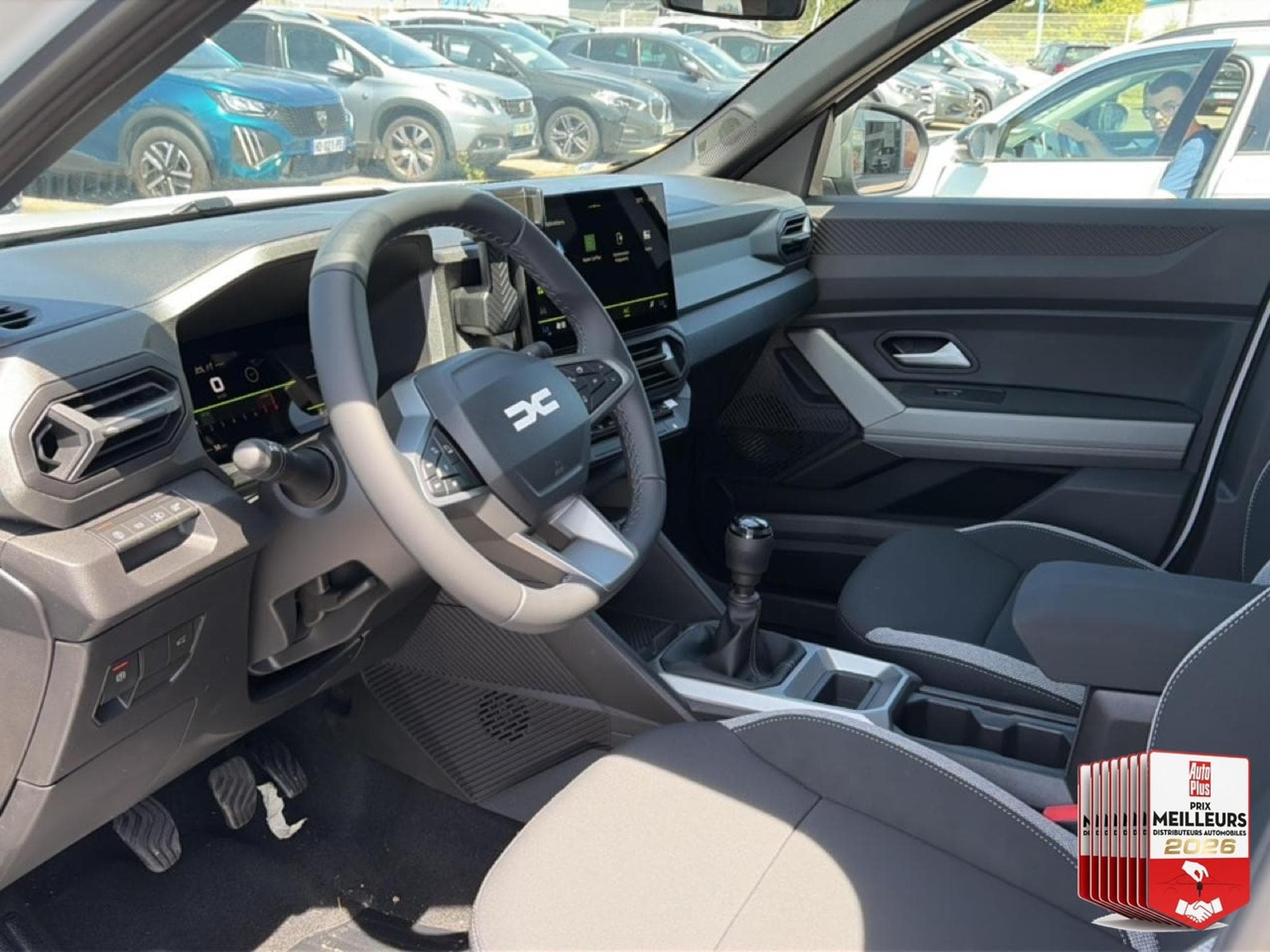 Dacia BIGSTER 1.2 MILD HYBRID 140 JOURNEY (2026) - Photo 24