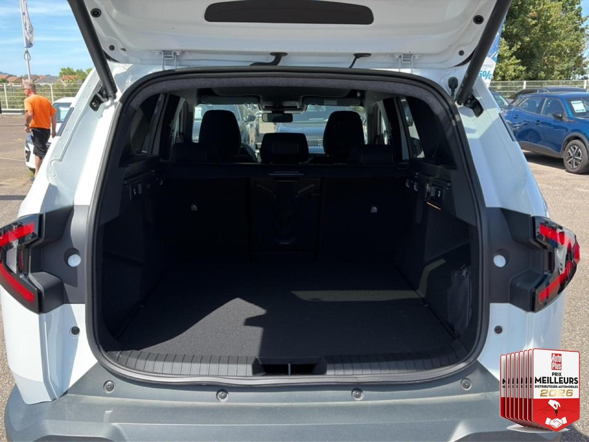 Dacia BIGSTER 1.2 MILD HYBRID 140 JOURNEY (2026) - Photo 32