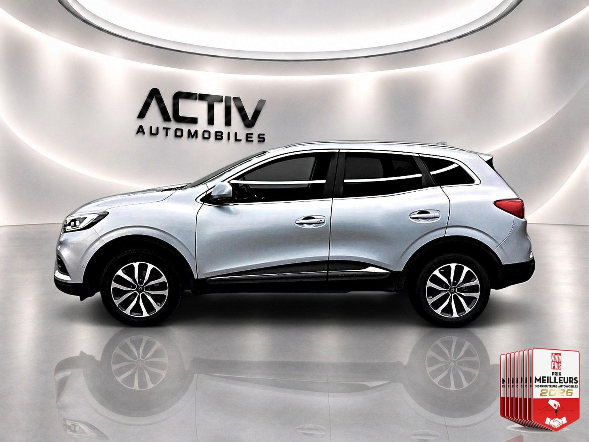 Renault KADJAR 1.3 TCE 160 INTENS EDC (2021) - Foto 4
