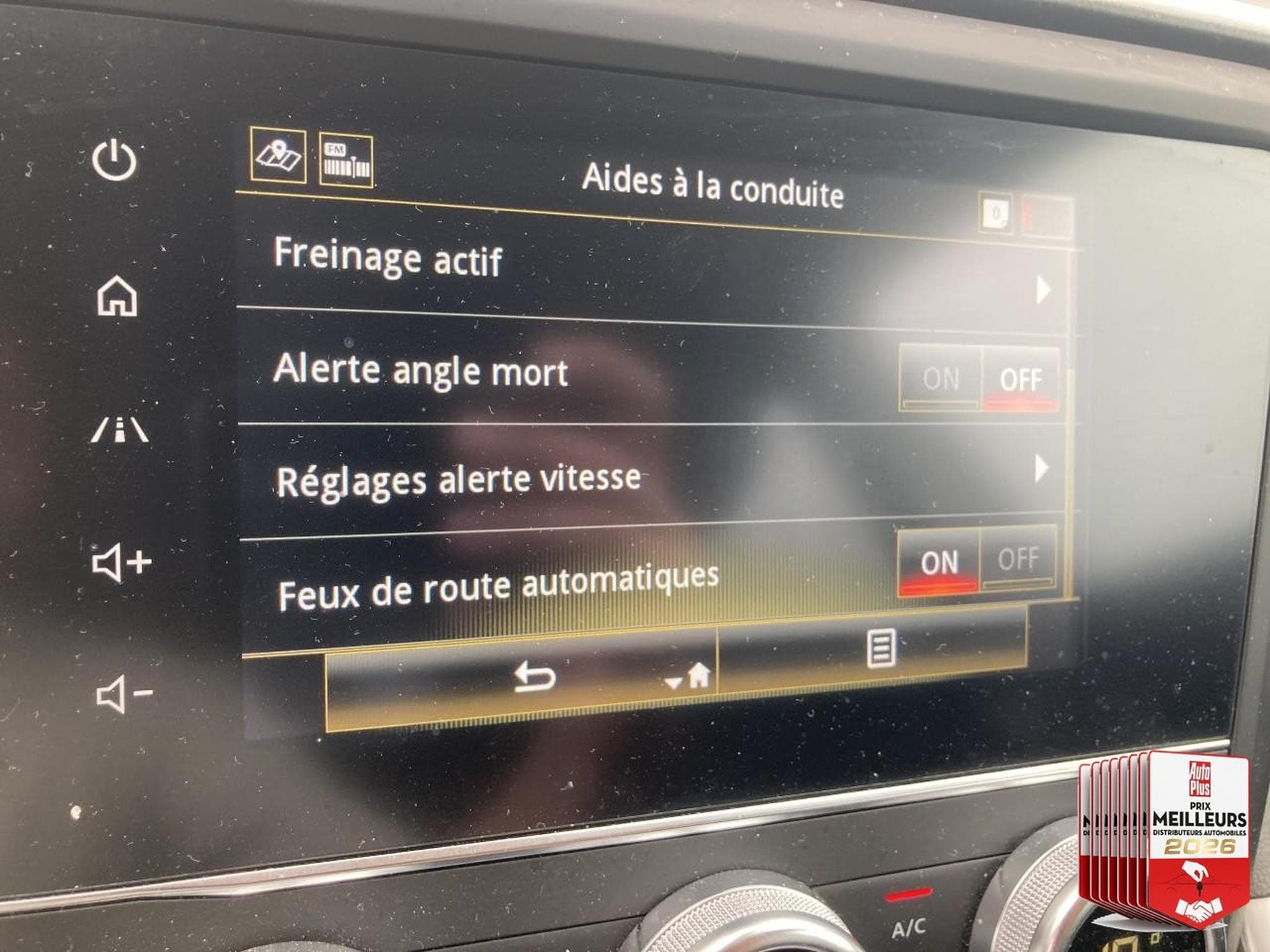 Renault KADJAR 1.3 TCE 160 INTENS EDC (2021) - Foto 24