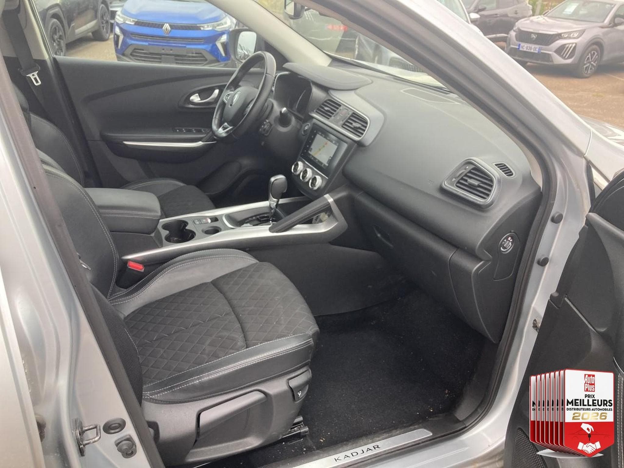 Renault KADJAR 1.3 TCE 160 INTENS EDC (2021) - Foto 27