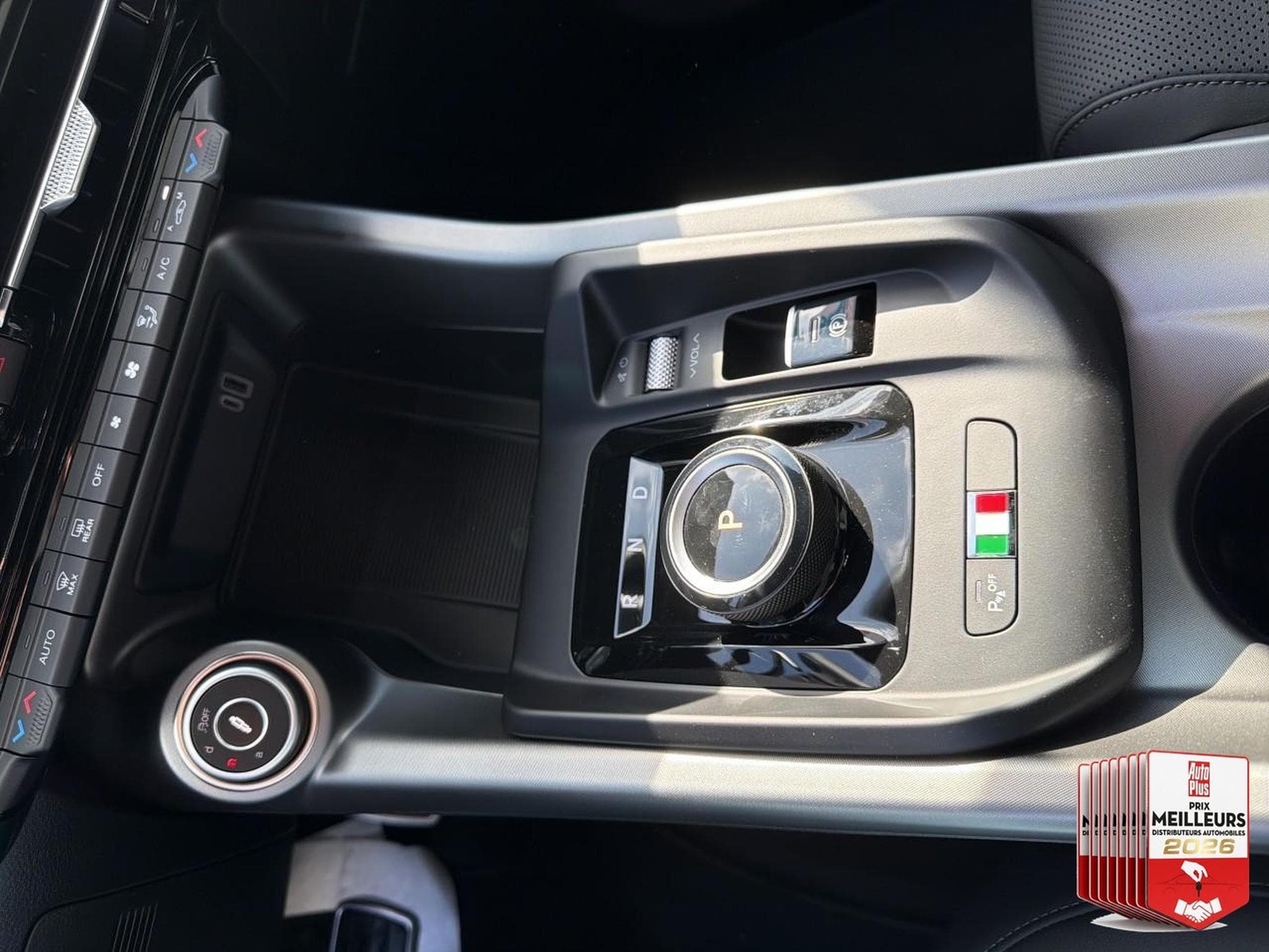 Alfa-Romeo TONALE 1.5 IBRIDA 160 VELOCE TCT (2025) - Foto 29