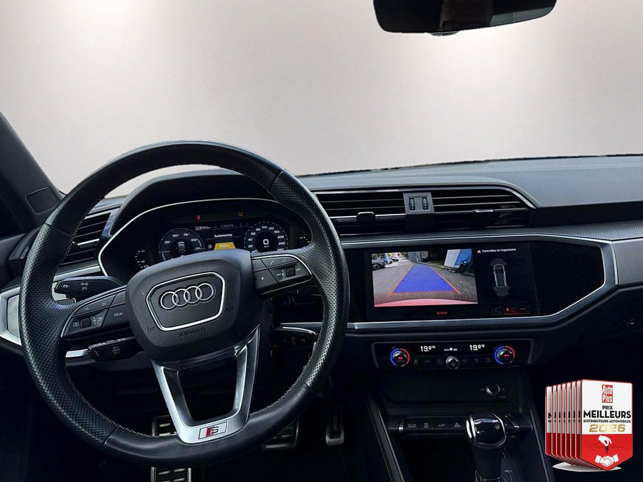 Audi Q3 45 TFSI E 245 S LINE S TRONIC 6 (2022) - Foto 9