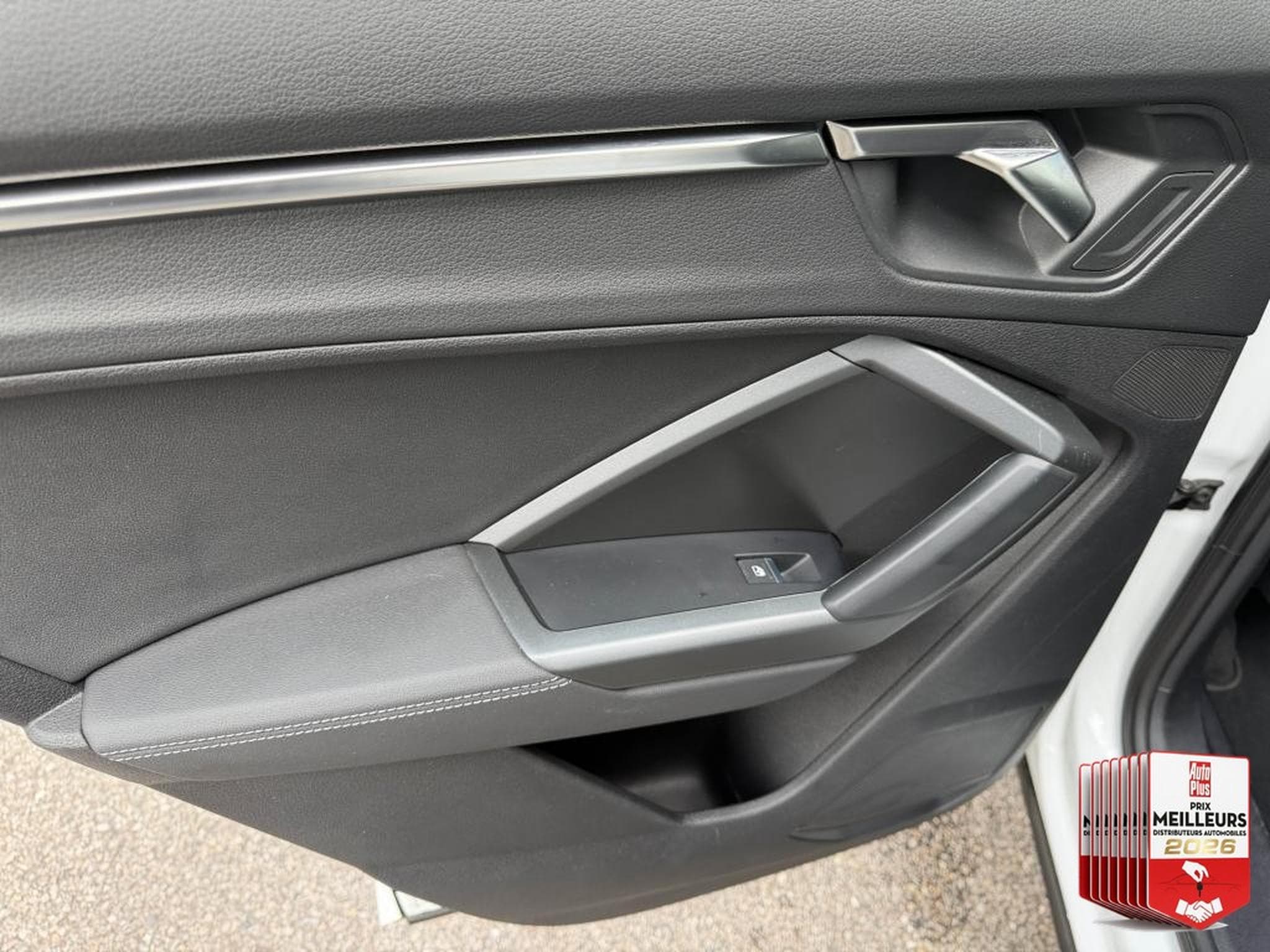 Audi Q3 45 TFSI E 245 S LINE S TRONIC 6 (2022) - Foto 13