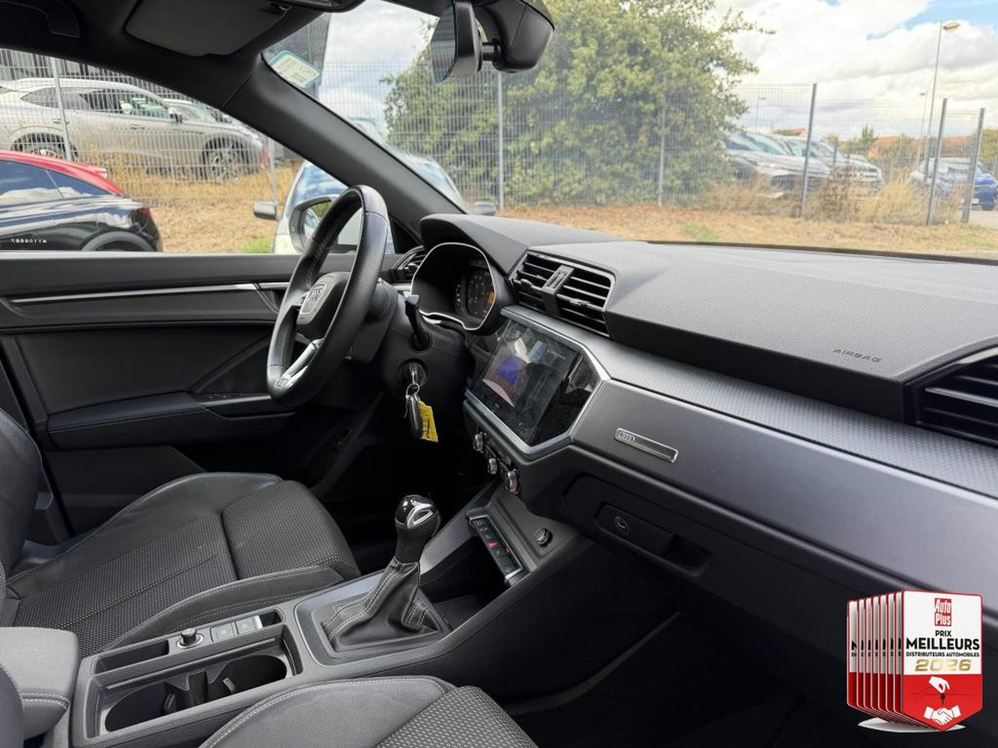 Audi Q3 45 TFSI E 245 S LINE S TRONIC 6 (2022) - Foto 19