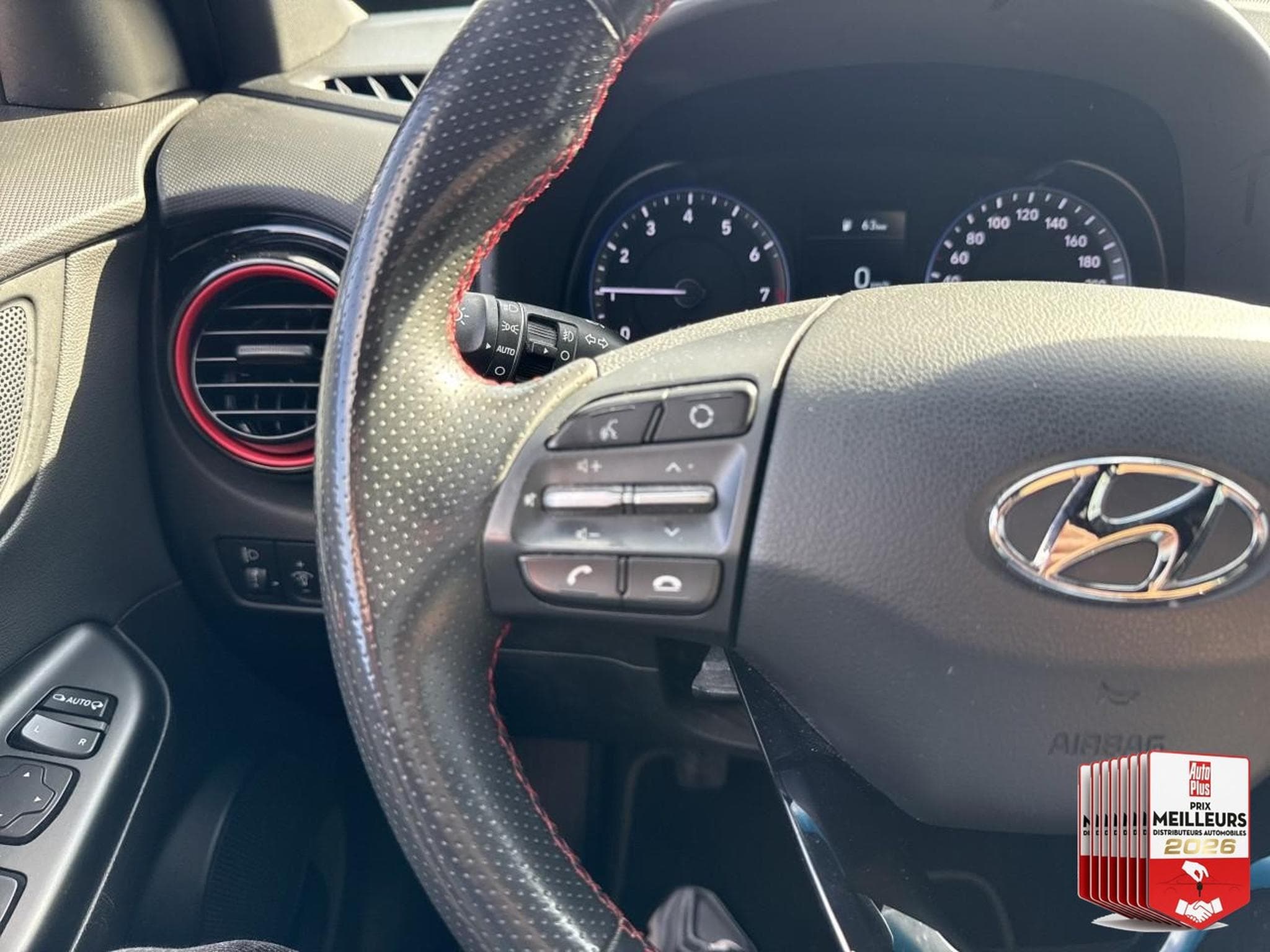 Hyundai KONA 1.0 T-GDI 120 FAP CREATIVE (2019) - Photo 18