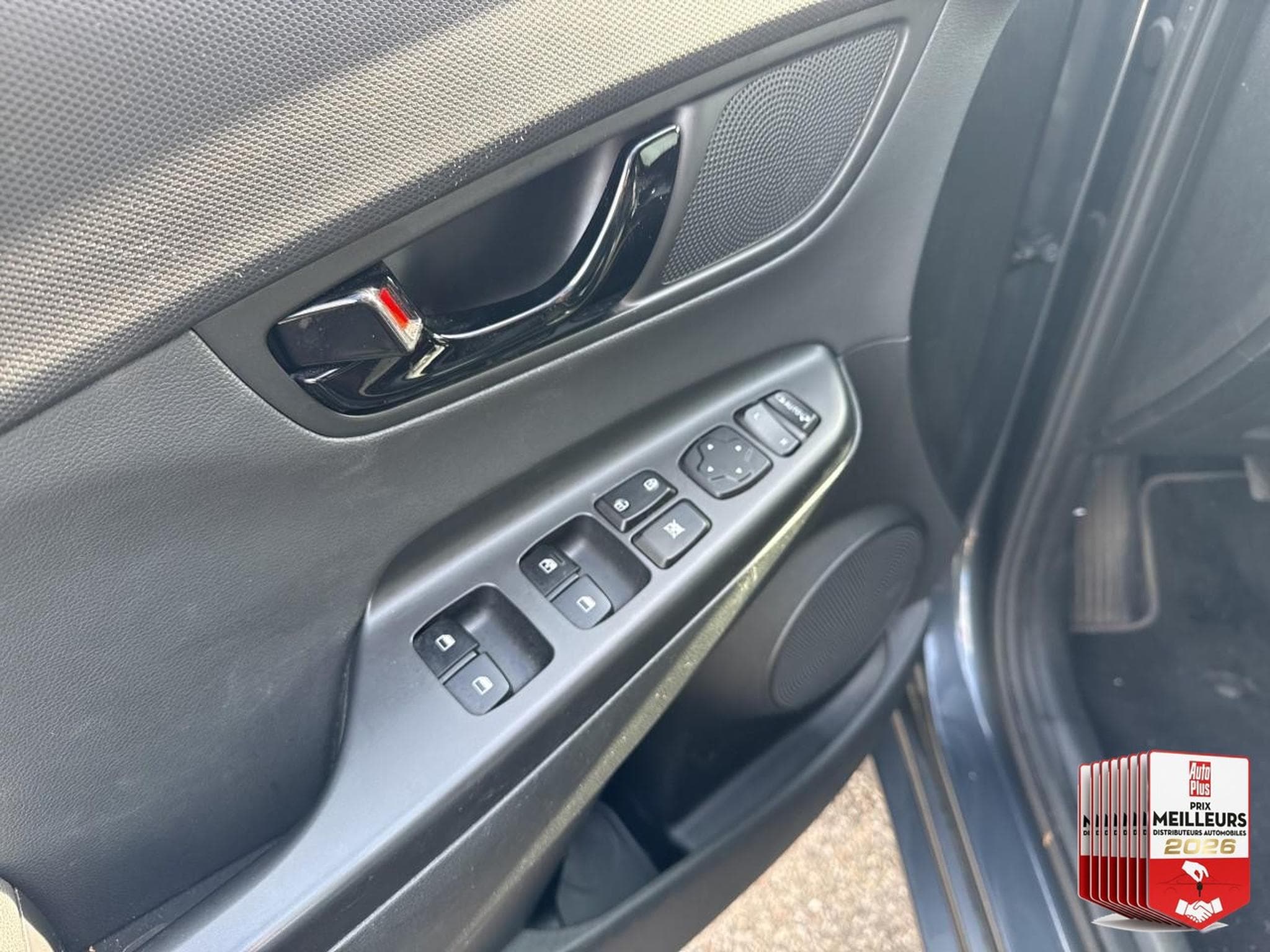 Hyundai KONA 1.0 T-GDI 120 FAP CREATIVE (2019) - Photo 23