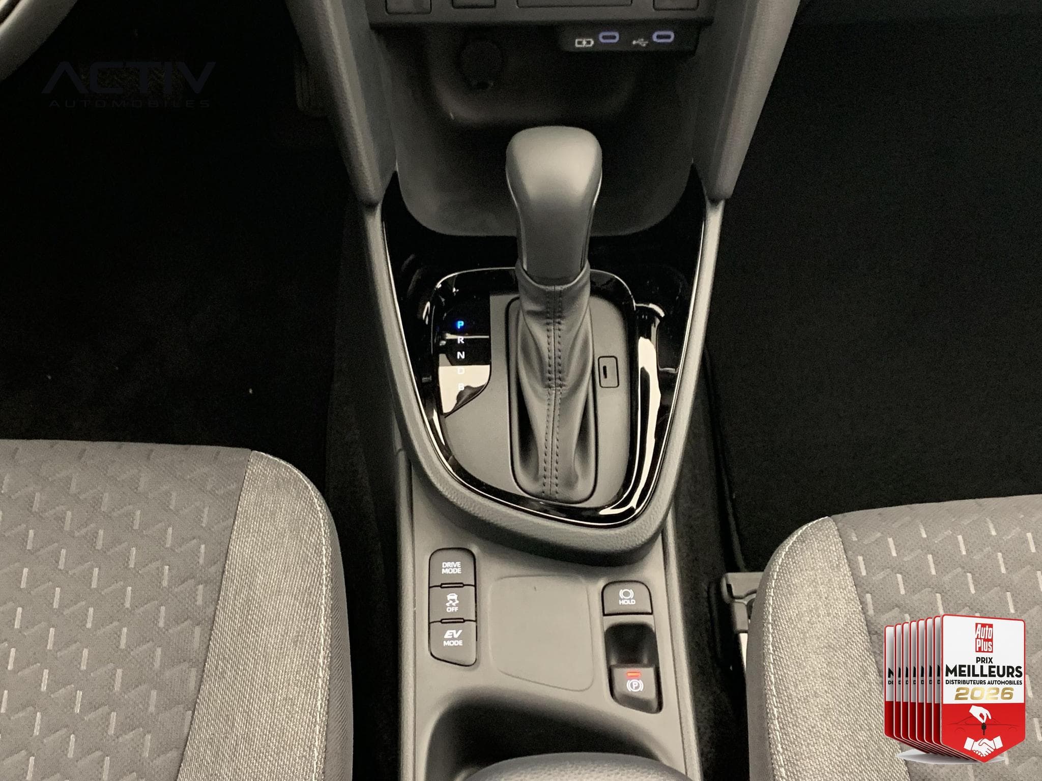 Toyota Yaris Cross 130h 2WD Design (2026) - Photo 17