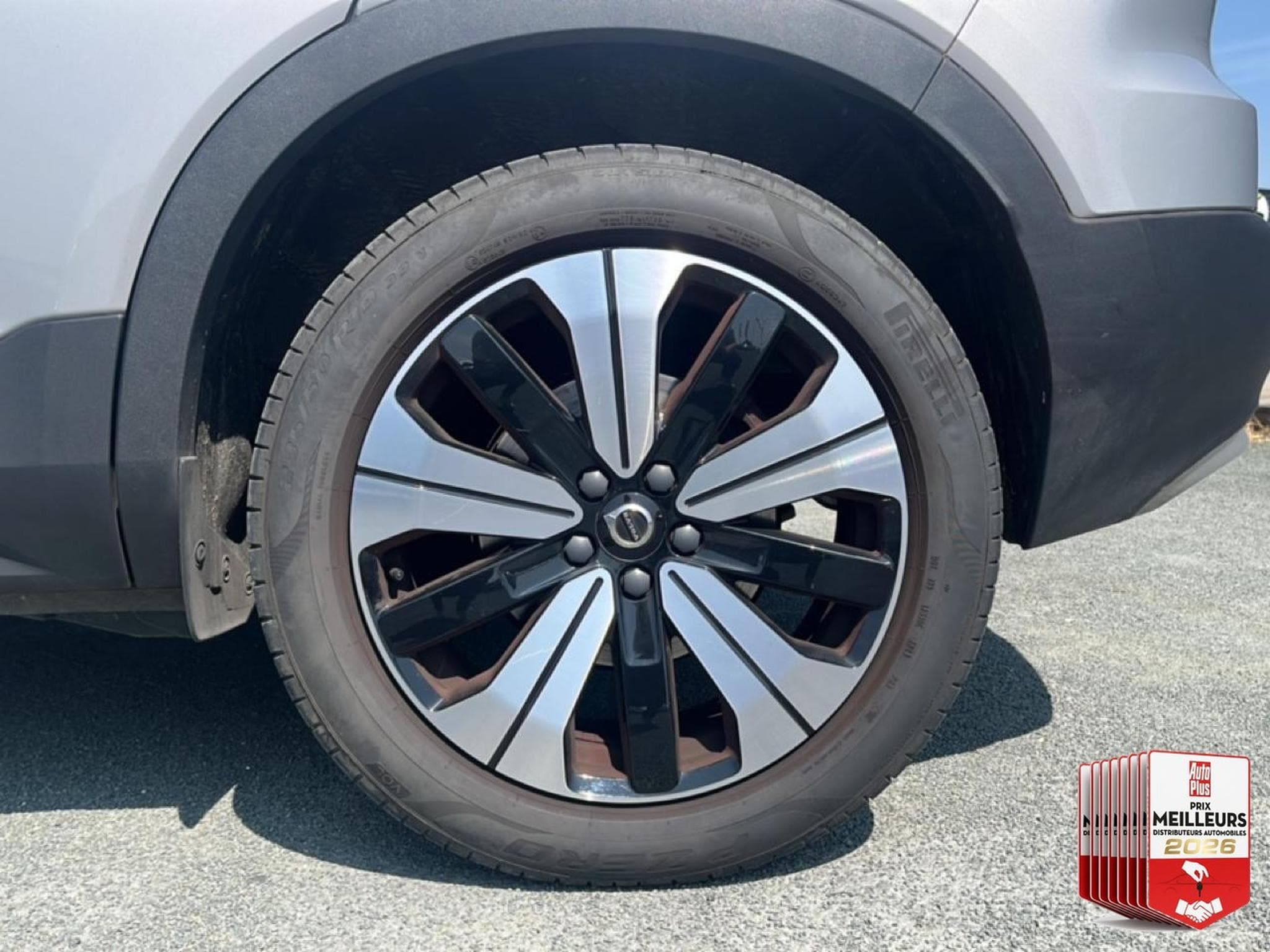 Volvo XC40 1.5 T5 262 ULTIMATE (2023) - Photo 19