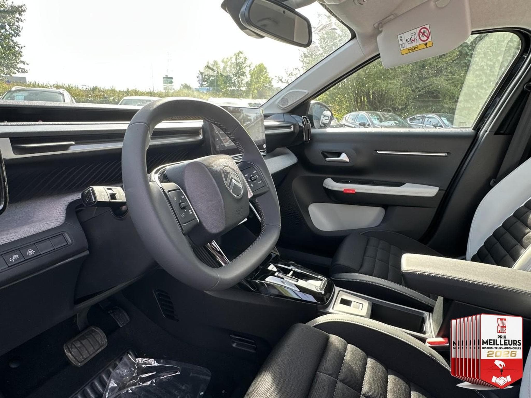 Citroen C3 AIRCROSS 1.2 HYBRIDE 145 MAX E-DCS6 (2026) - Photo 16
