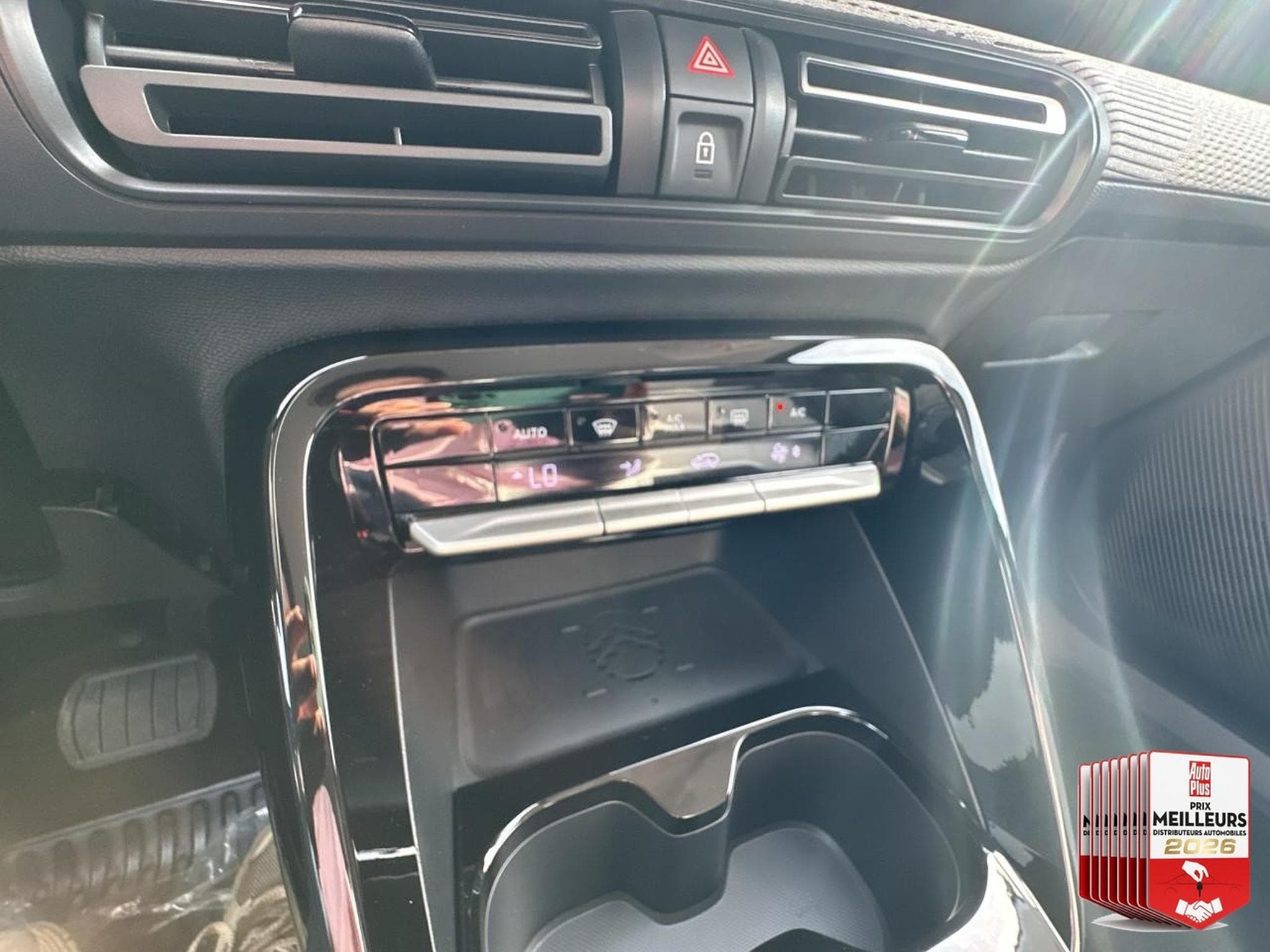 Citroen C3 AIRCROSS 1.2 HYBRIDE 145 MAX E-DCS6 (2026) - Photo 27