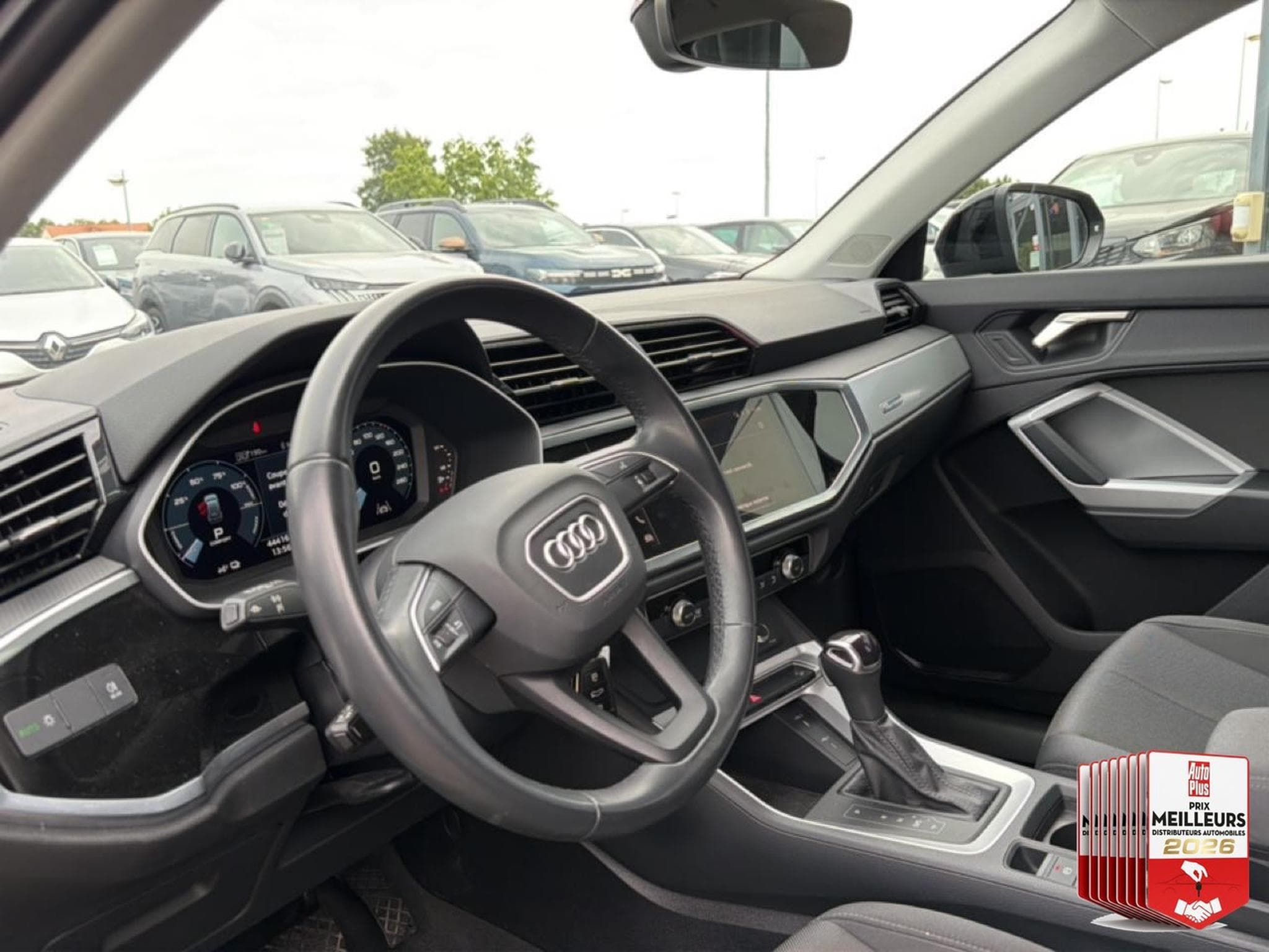 Audi Q3 45 TFSI E 245 S TRONIC 6 (2023) - Photo 15
