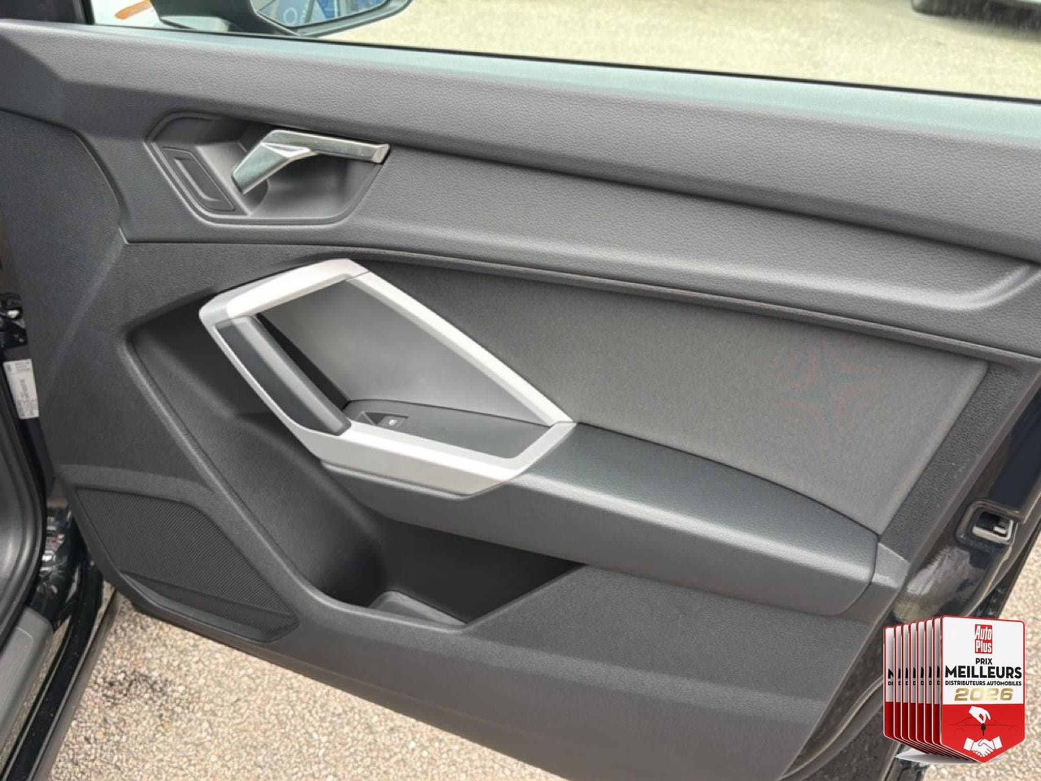 Audi Q3 45 TFSI E 245 S TRONIC 6 (2023) - Photo 21