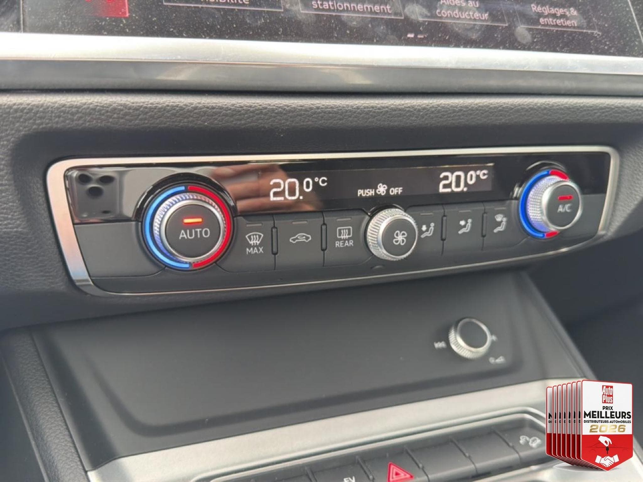 Audi Q3 45 TFSI E 245 S TRONIC 6 (2023) - Photo 26