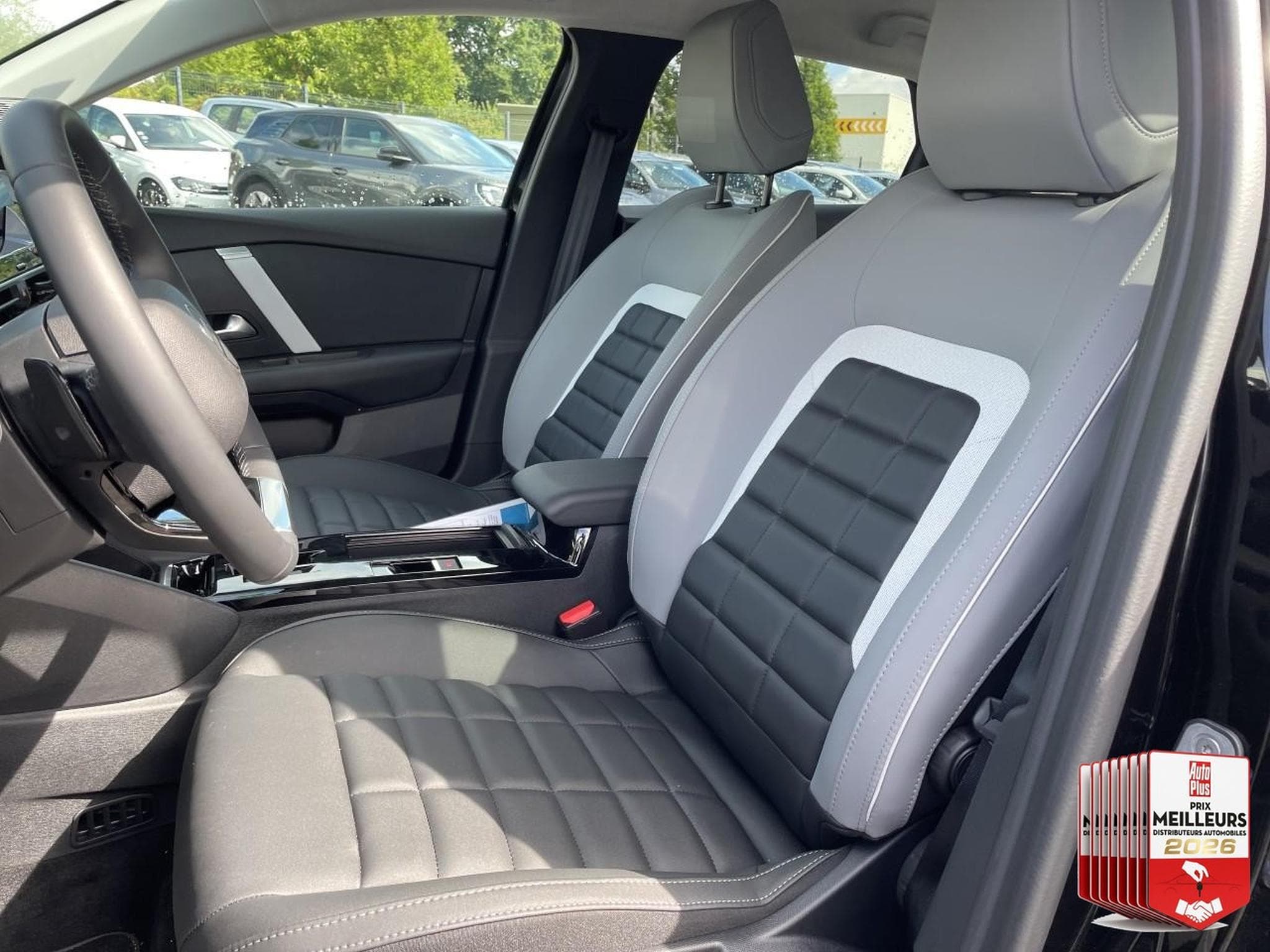 Citroën C4 X 1.2 HYBRIDE 145 MAX E-DCS6 (2025) - Foto 20