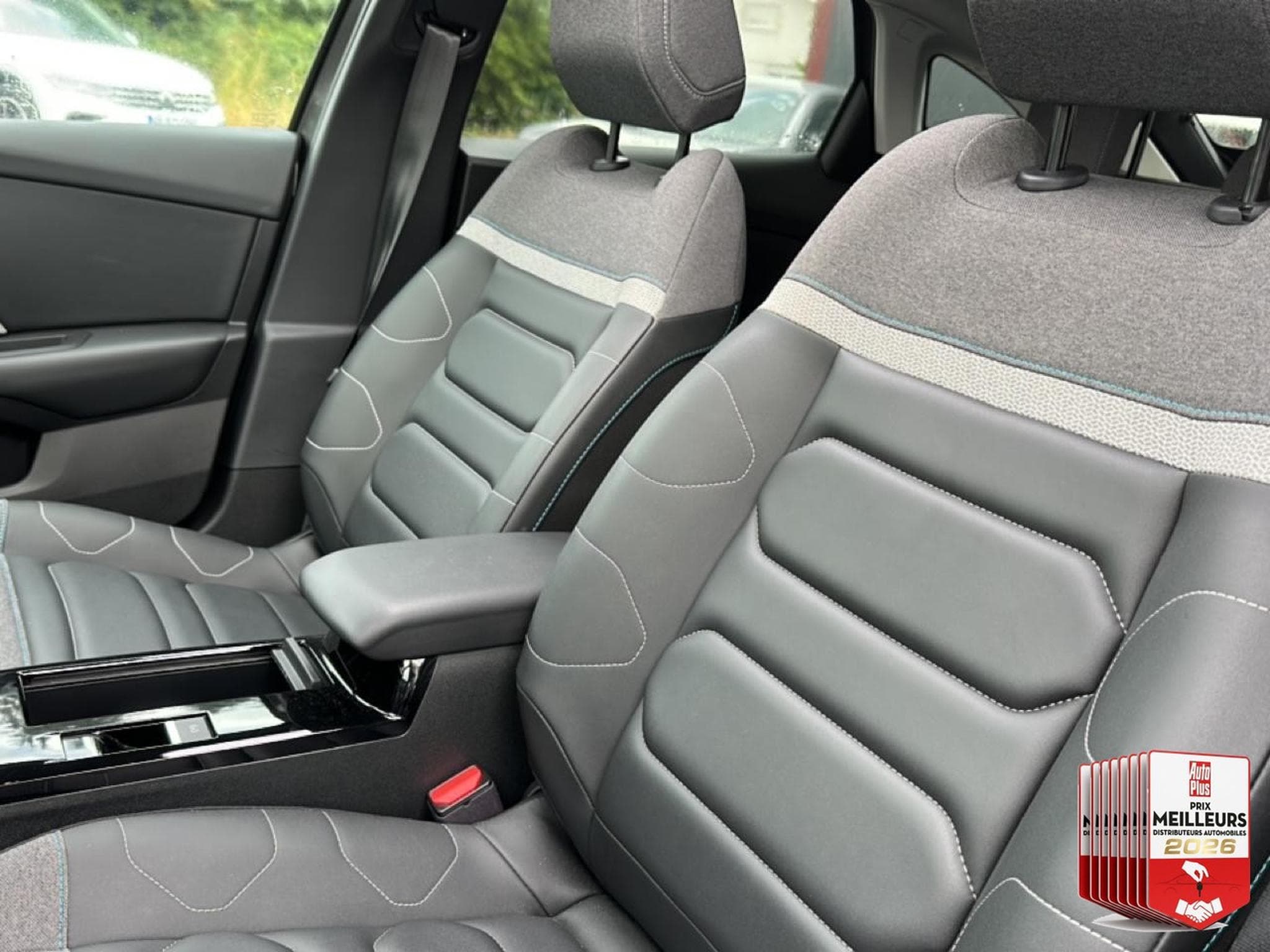 Citroën C4 1.5 BLUEHDI 130 MAX AUTOMATIQUE (2024) - Foto 14