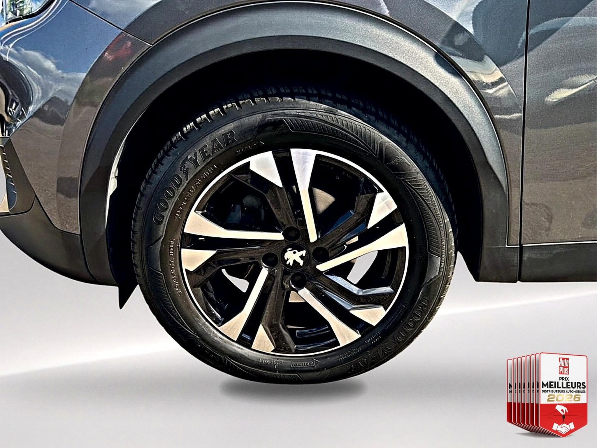 Peugeot 2008 1.5 BLUEHDI 110 S&S ALLURE PACK (2022) - Photo 9