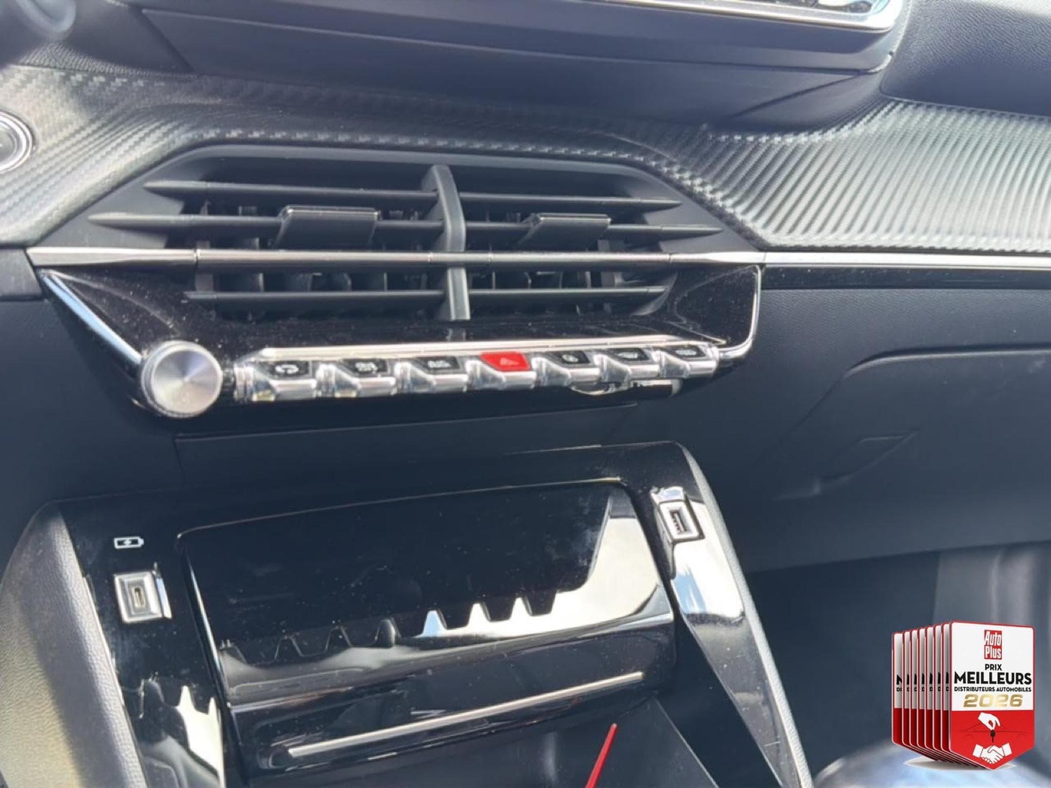 Peugeot 2008 1.5 BLUEHDI 110 S&S ALLURE PACK (2022) - Photo 25
