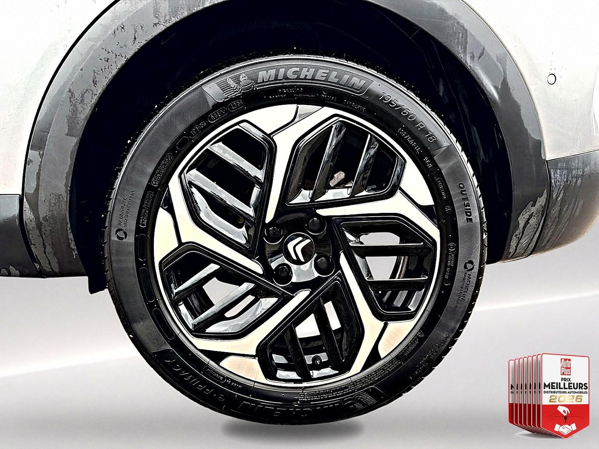 Citroën C4 1.5 BLUEHDI 130 MAX AUTOMATIQUE (2024) - Foto 9