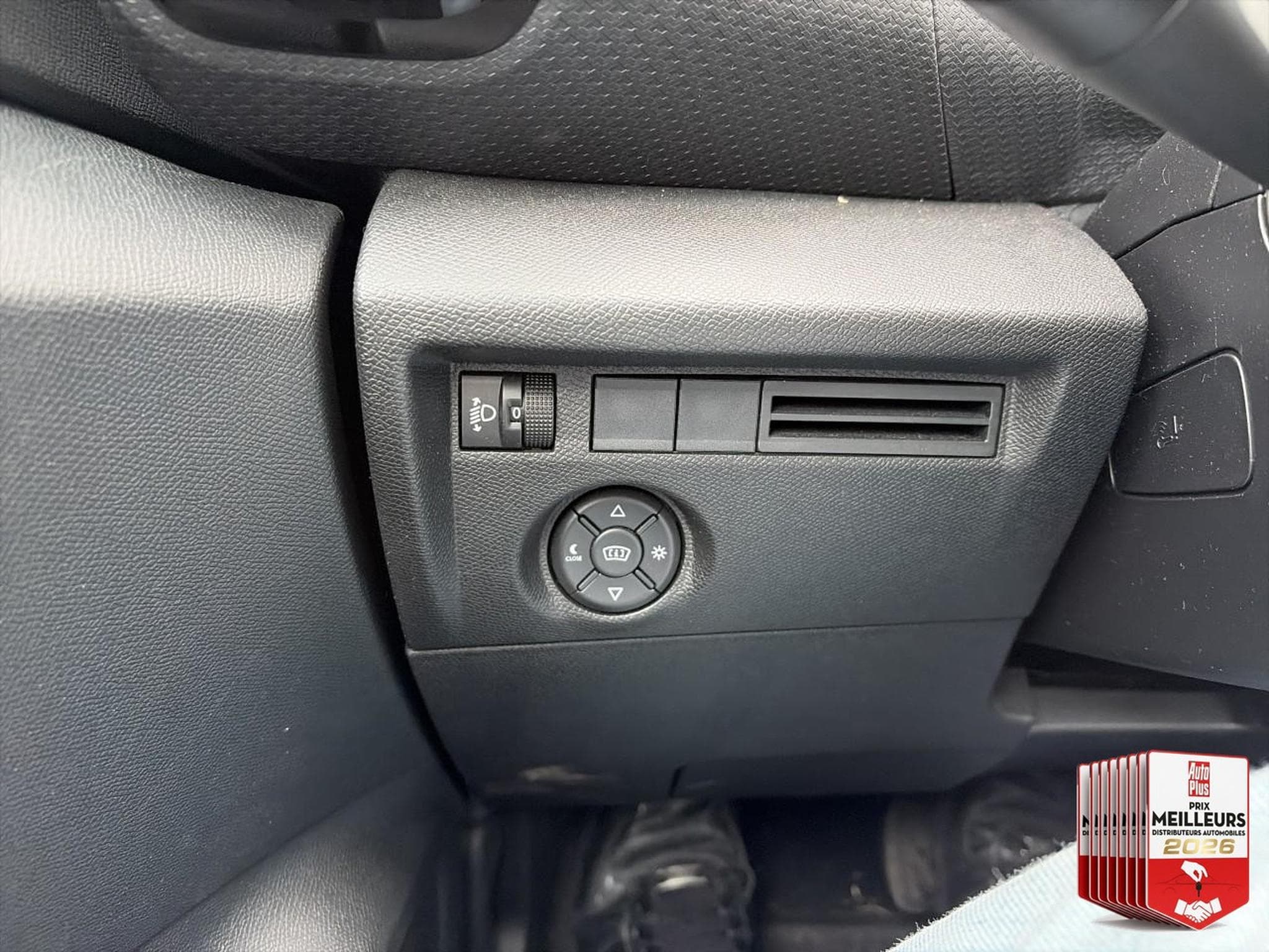 Citroën C4 1.5 BLUEHDI 130 MAX AUTOMATIQUE (2024) - Foto 12