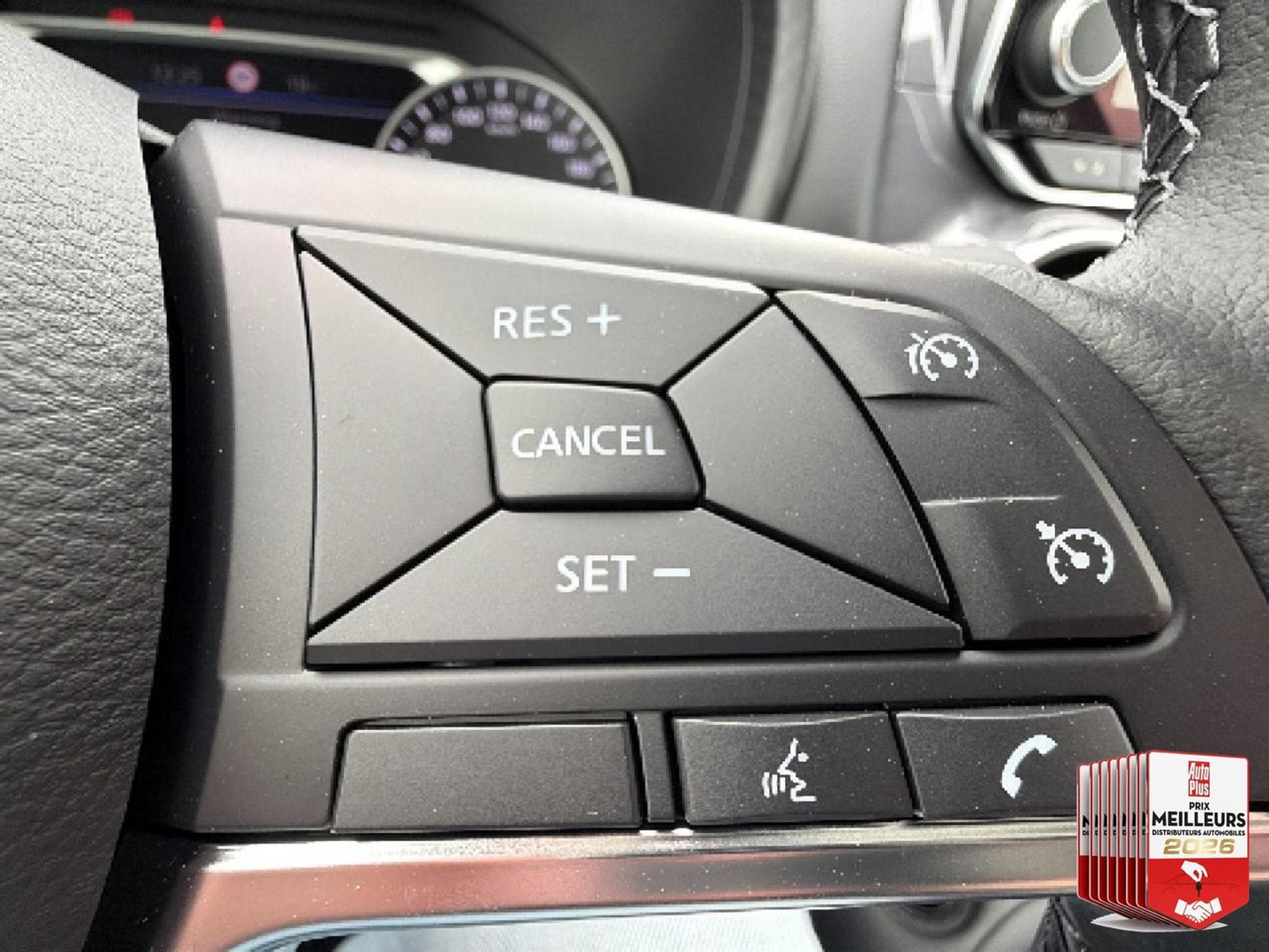 Nissan JUKE 1.6 HYBRID 143 N-CONNECTA (2023) - Photo 15