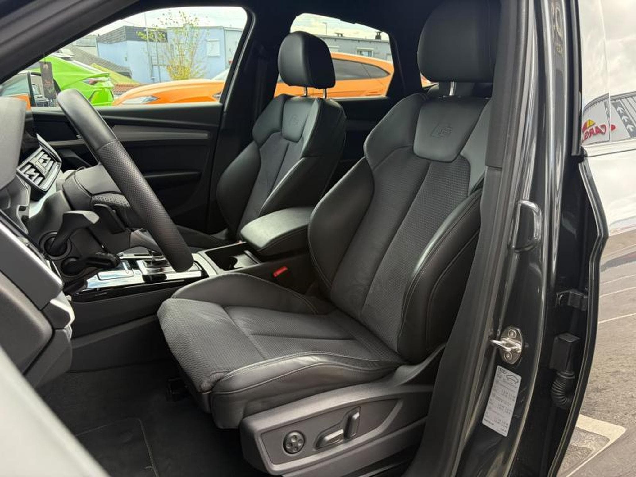 Audi SQ5 Sportback S 3.0 341ch/Attelage/Camera (2023) - Photo 7