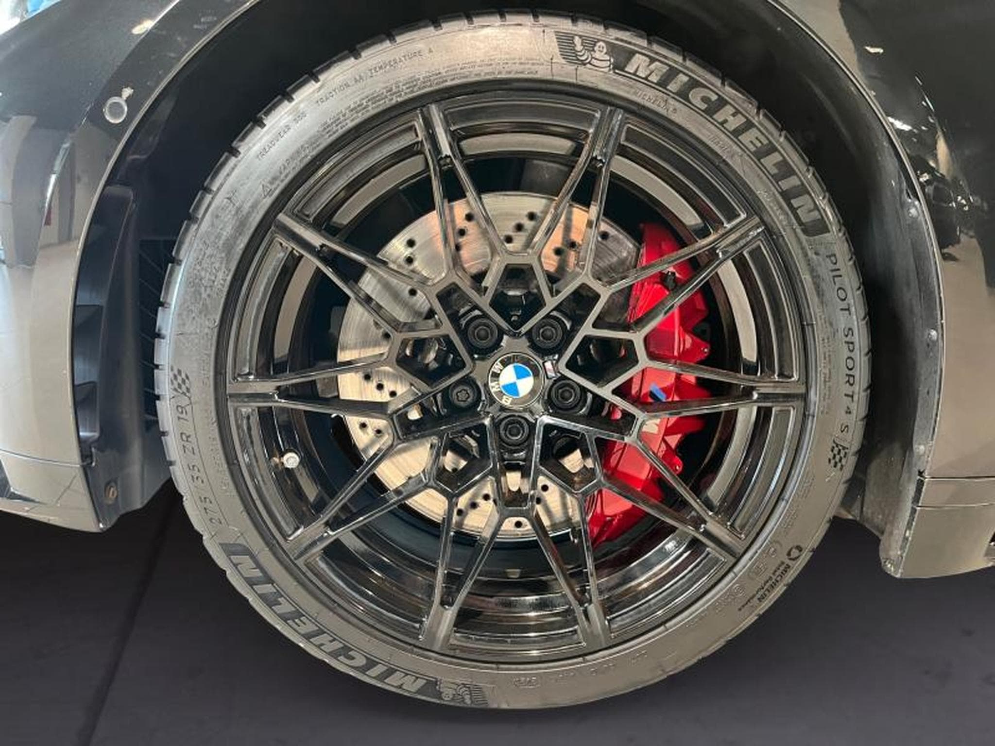 BMW M3 M3 Competition xDrive Berline (2024) - Foto 8