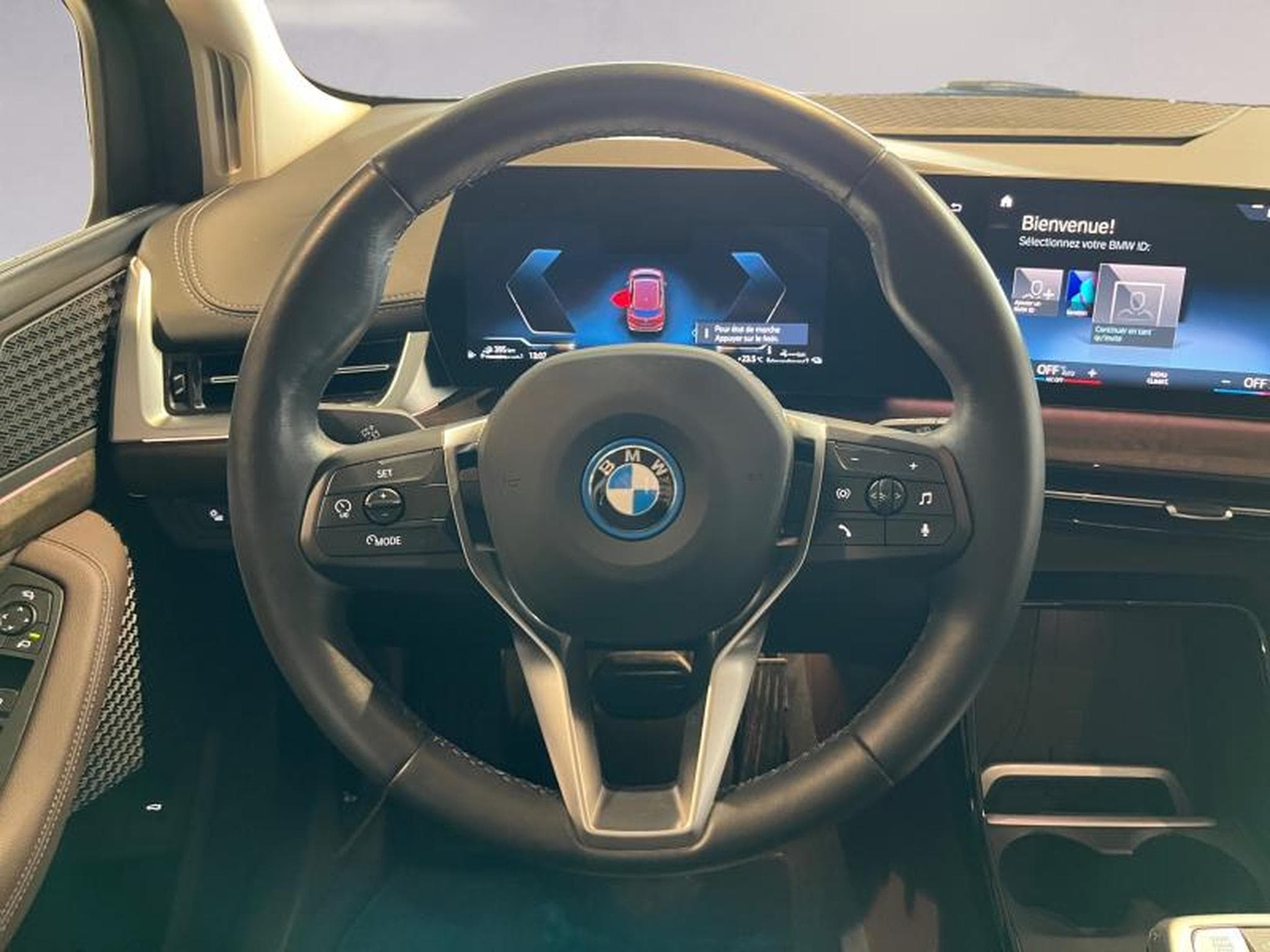 BMW 225 225e xDrive Active Tourer (2023) - Photo 16