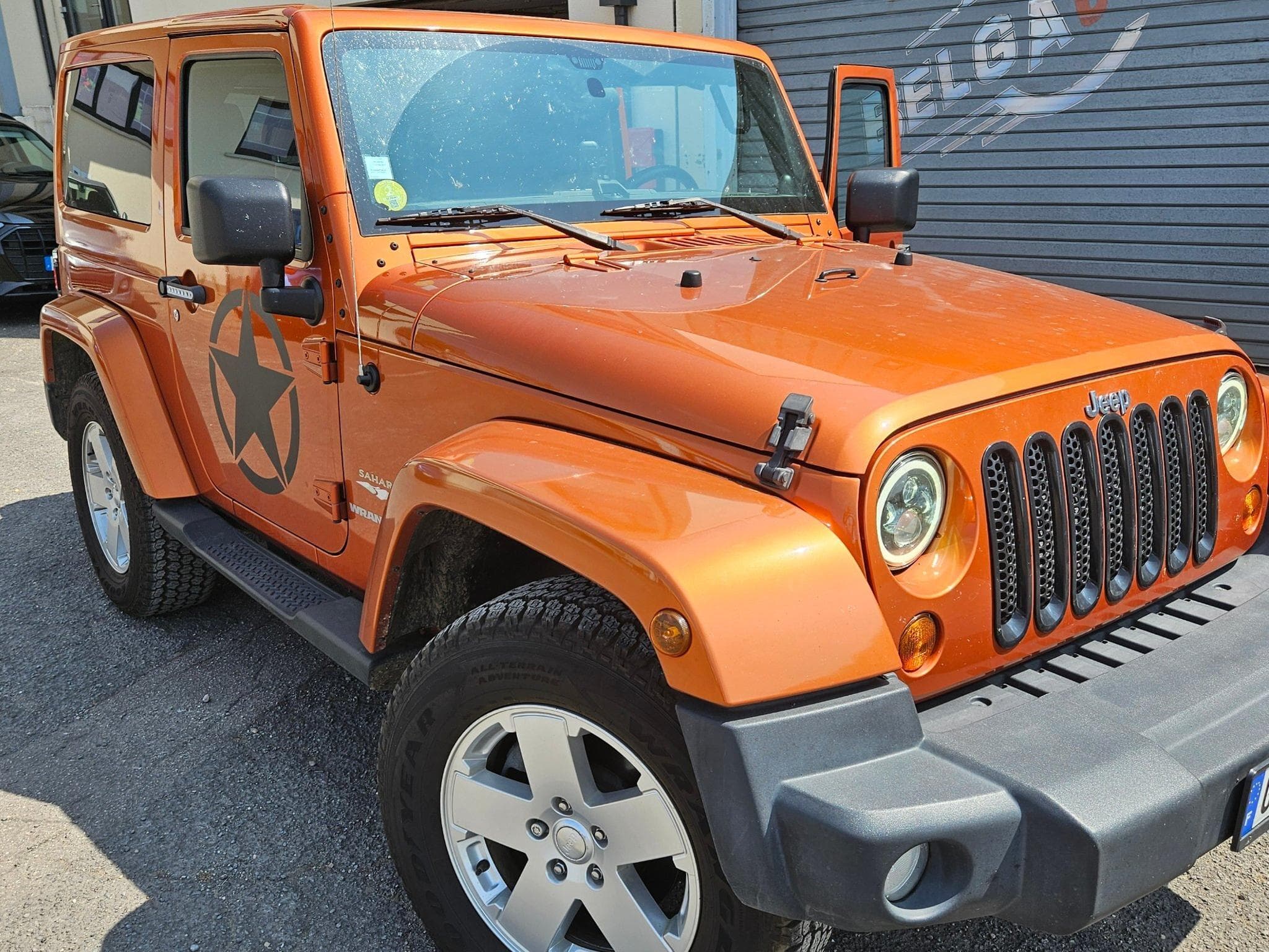 Jeep Wrangler SAHARA (2011) - Photo 1