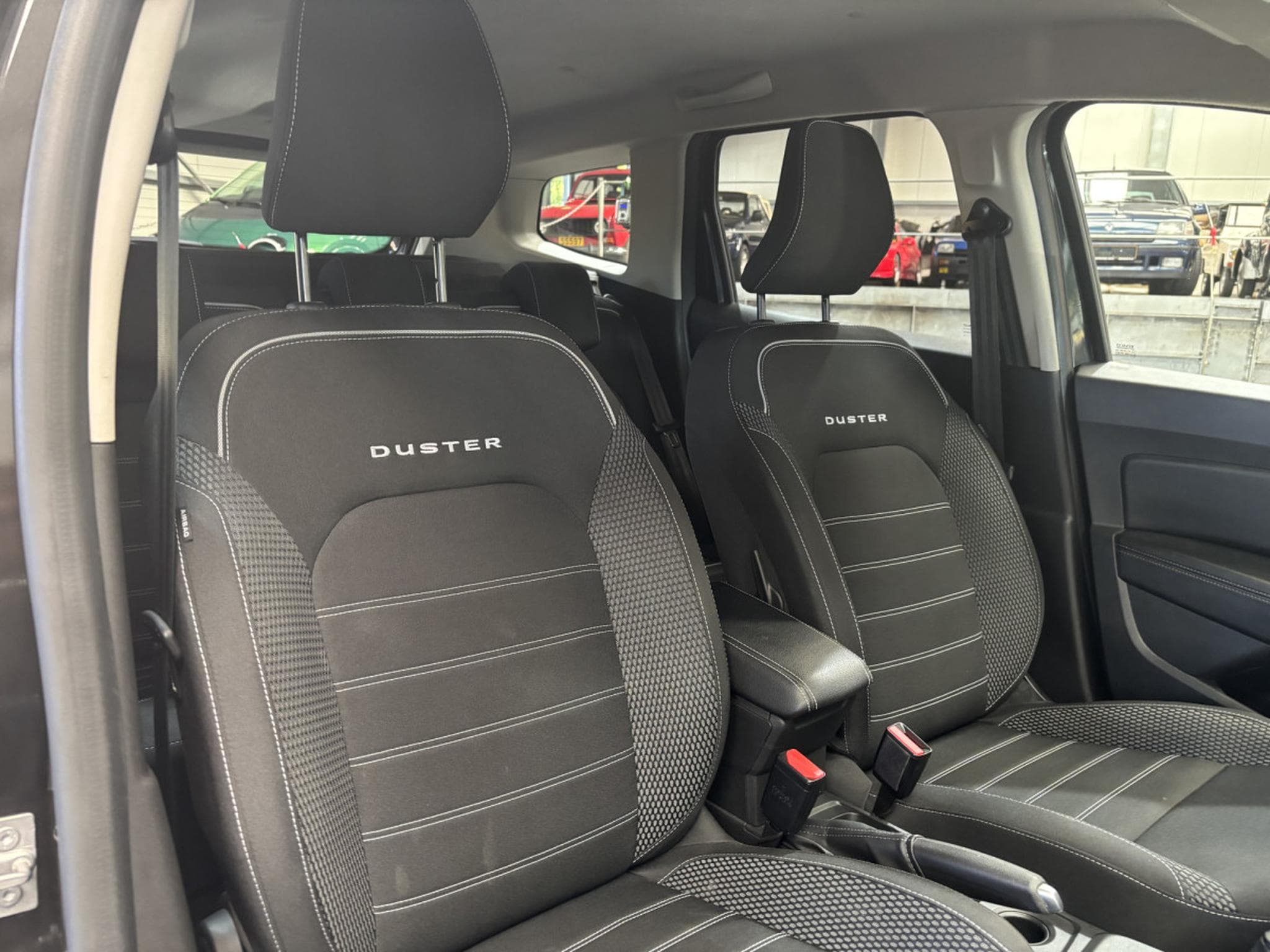 Dacia Duster 1.5 dCi 115 Prestige 2WD (2022) - Photo 11