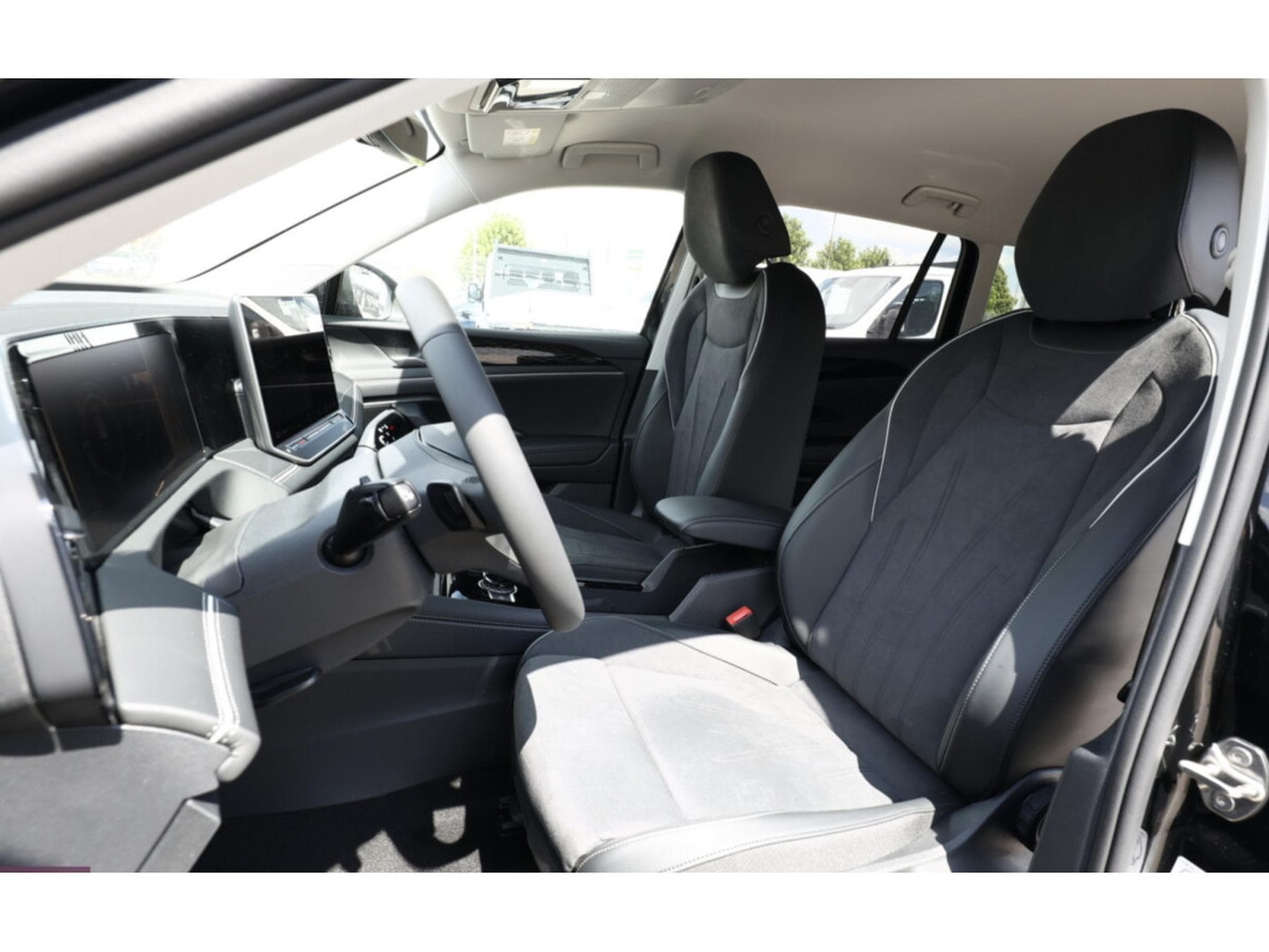 VW Tiguan Tiguan Elegance 4M Automatique DSL (2026) - Foto 5