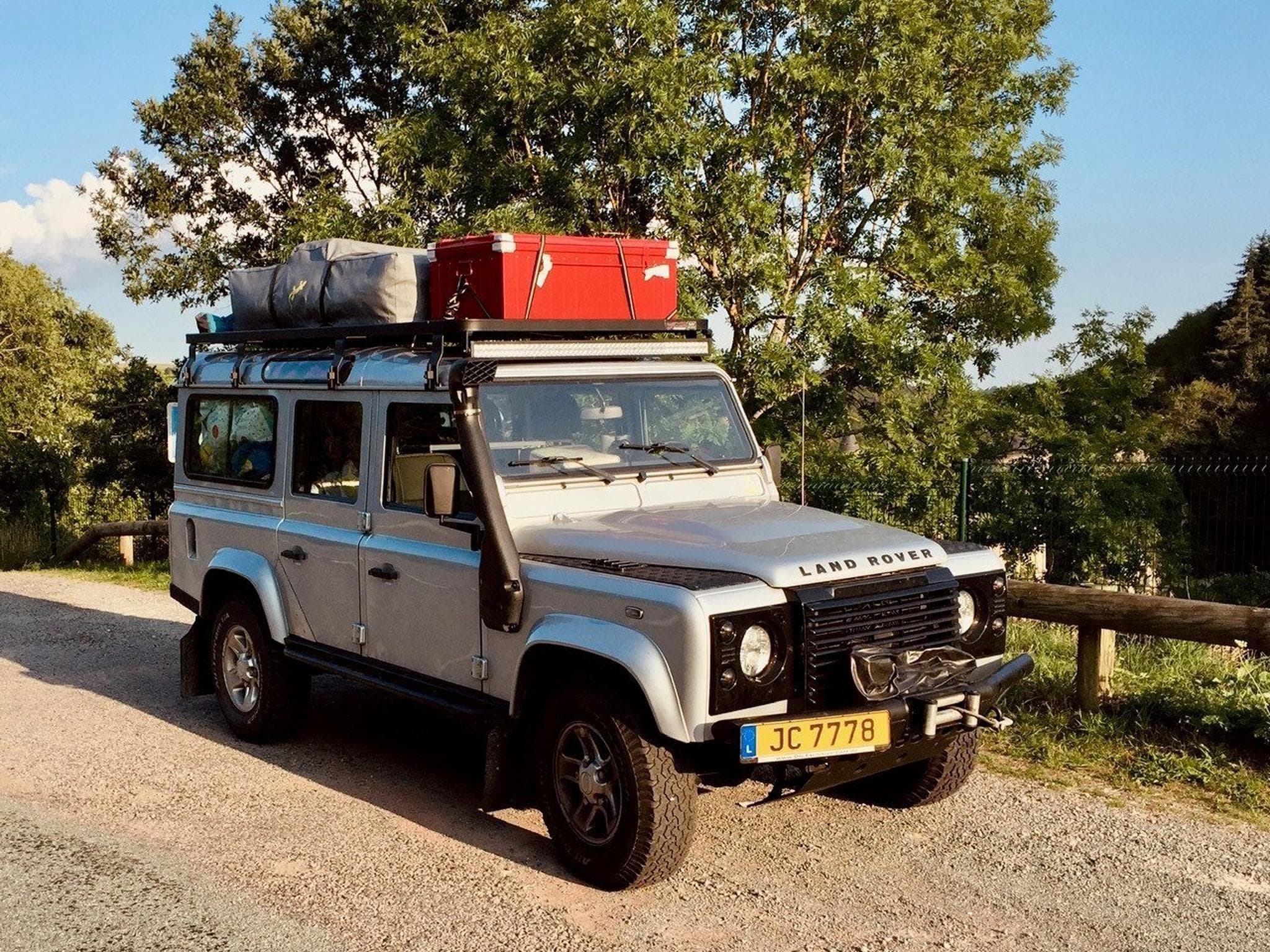 Land-Rover Defender 110 TD4 (2008) - Photo 1