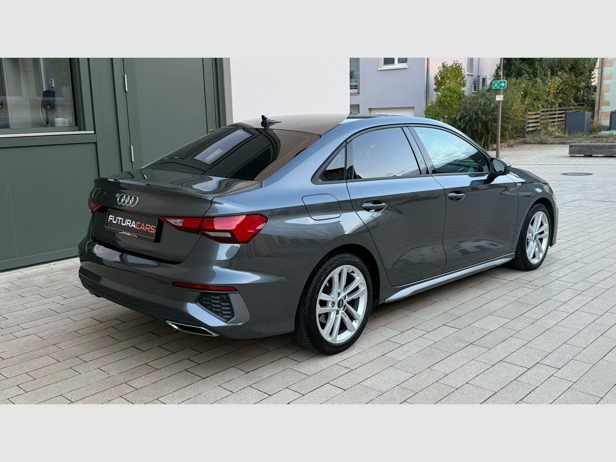 Audi A3 S line Berline (2022) - Photo 5