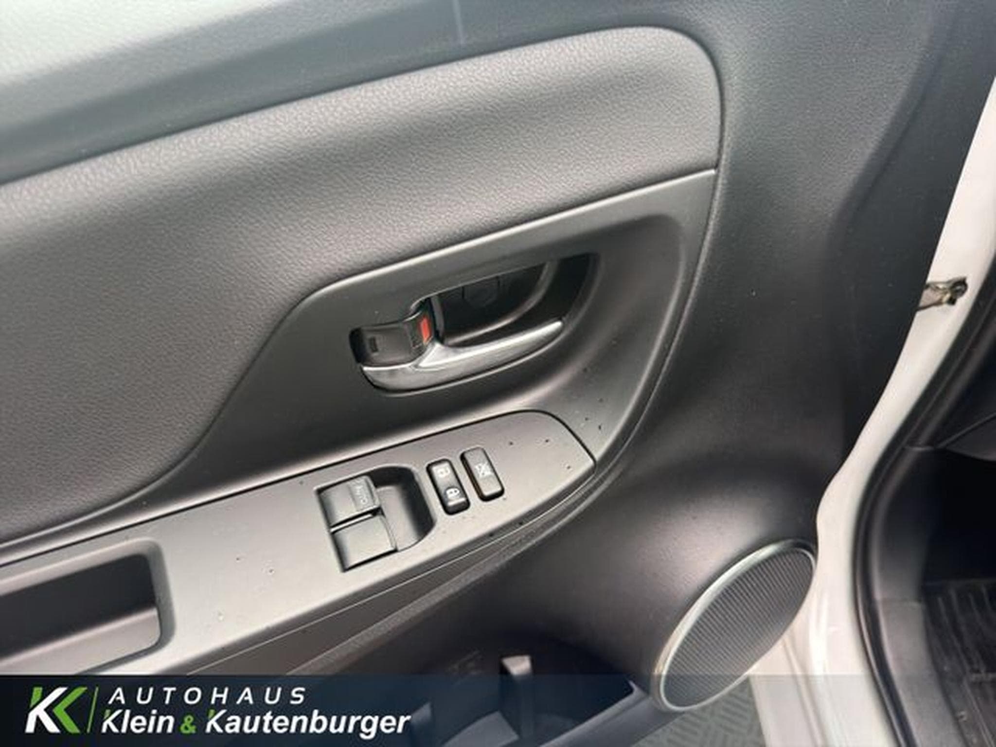 Toyota Yaris Yaris 1.5 Dual-VVT-iE Style Selec+KAMERA+CARPLAY (2020) - Photo 12
